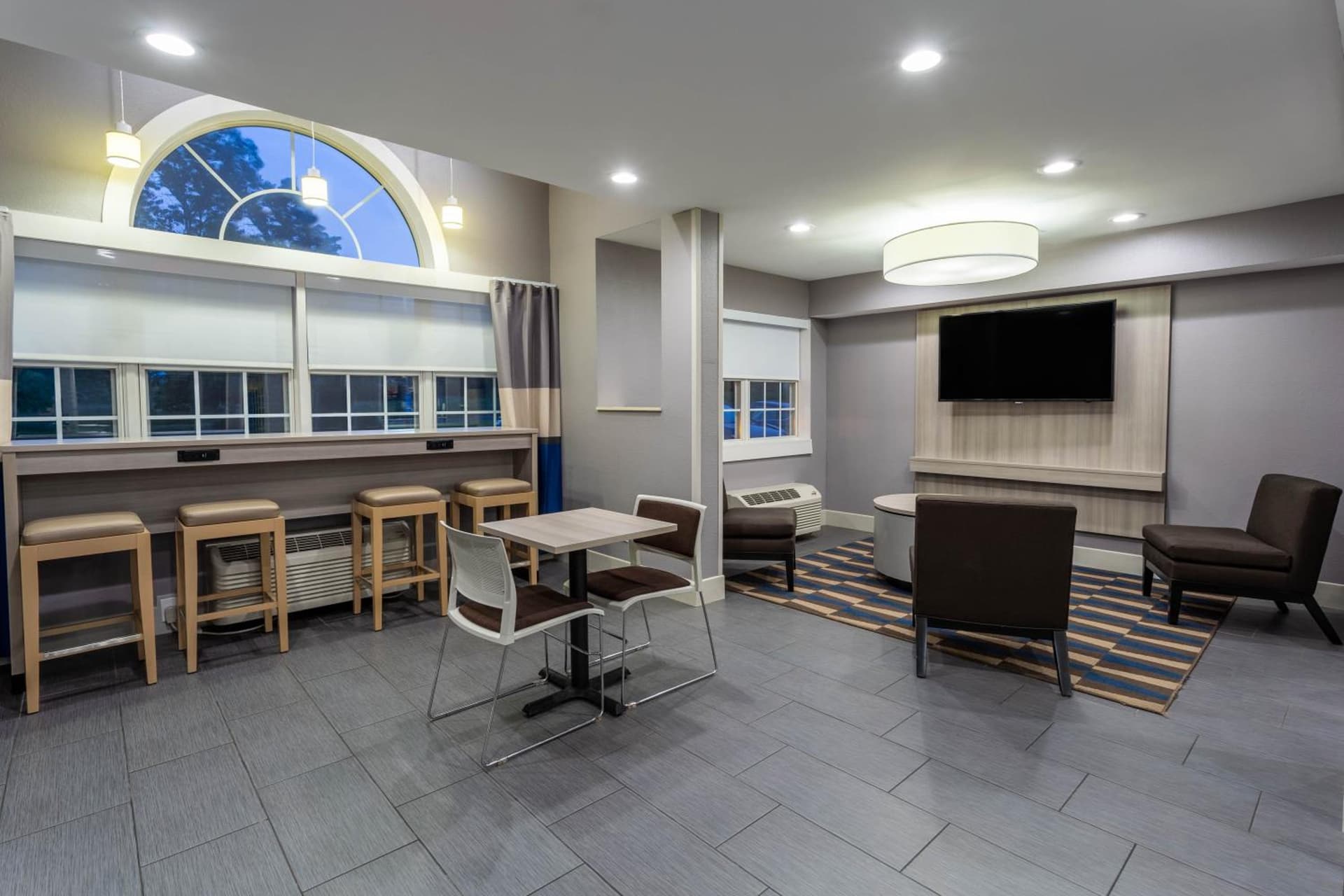 Microtel Inn & Suites by Wyndham Bethel/Danbury gallery photo in Bethel — image 15