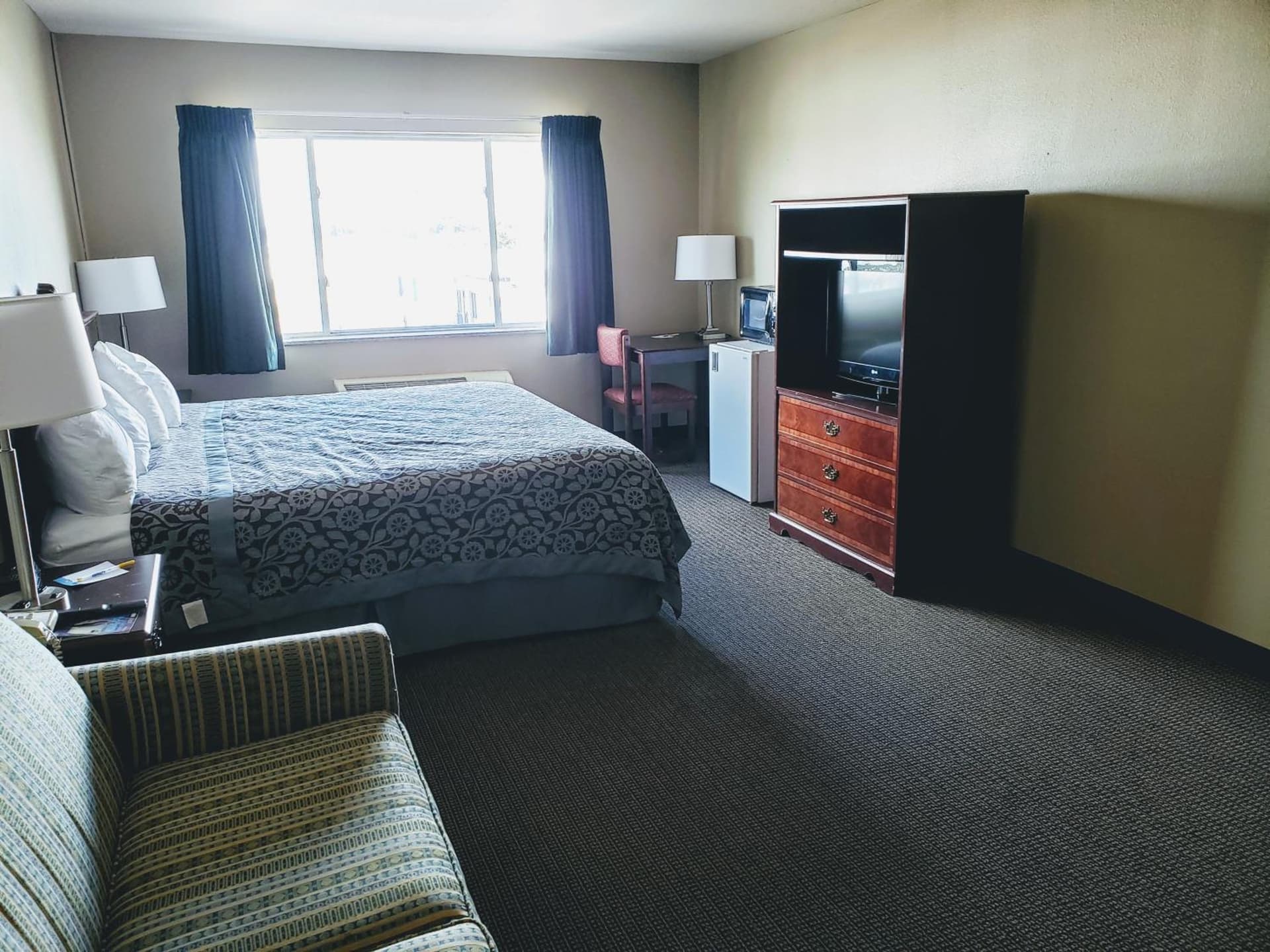 Days Inn & Suites by Wyndham Morris I-80 gallery photo in Morris, IL — image 53