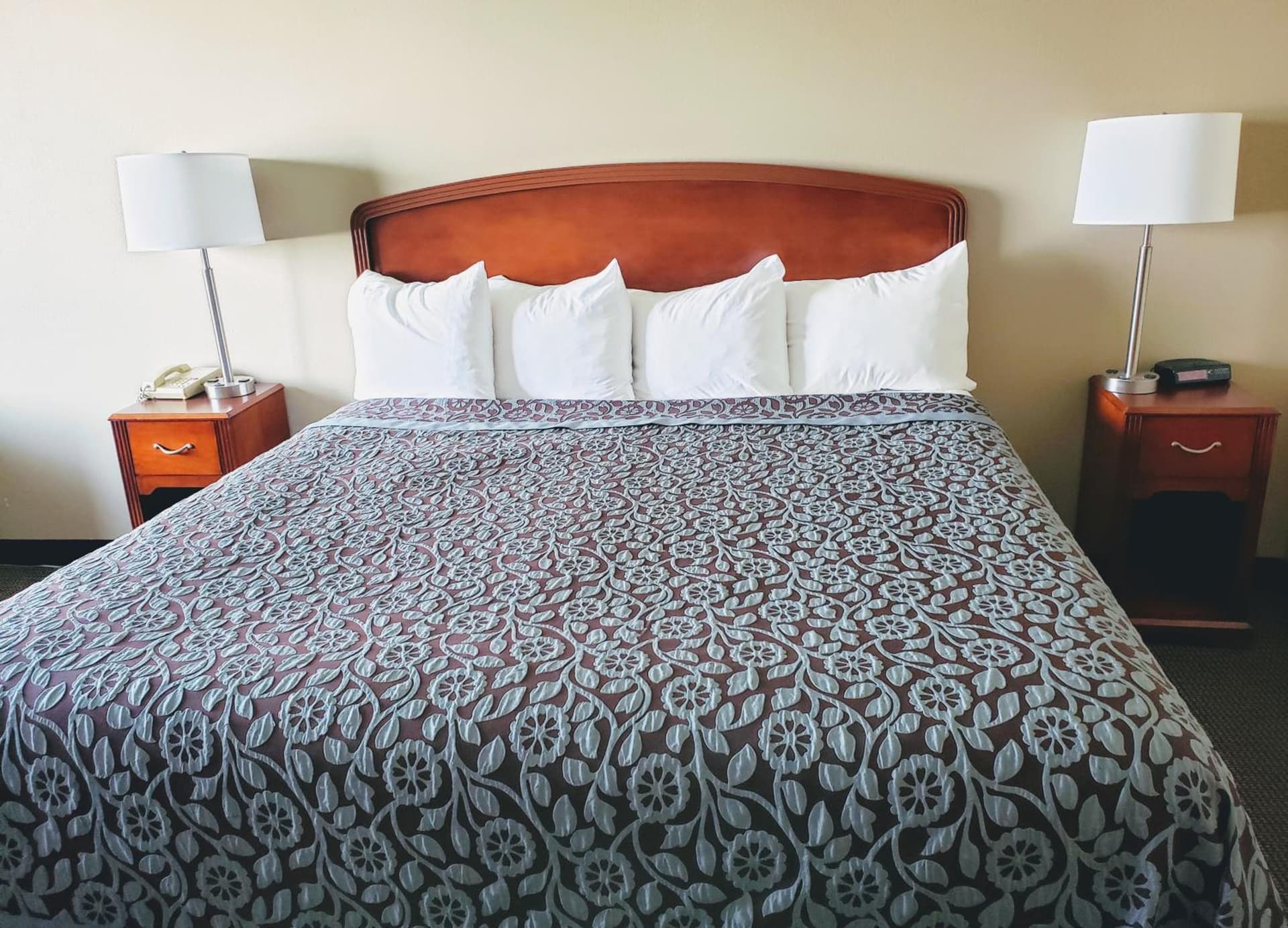 Days Inn & Suites by Wyndham Morris I-80 gallery photo in Morris, IL — image 10