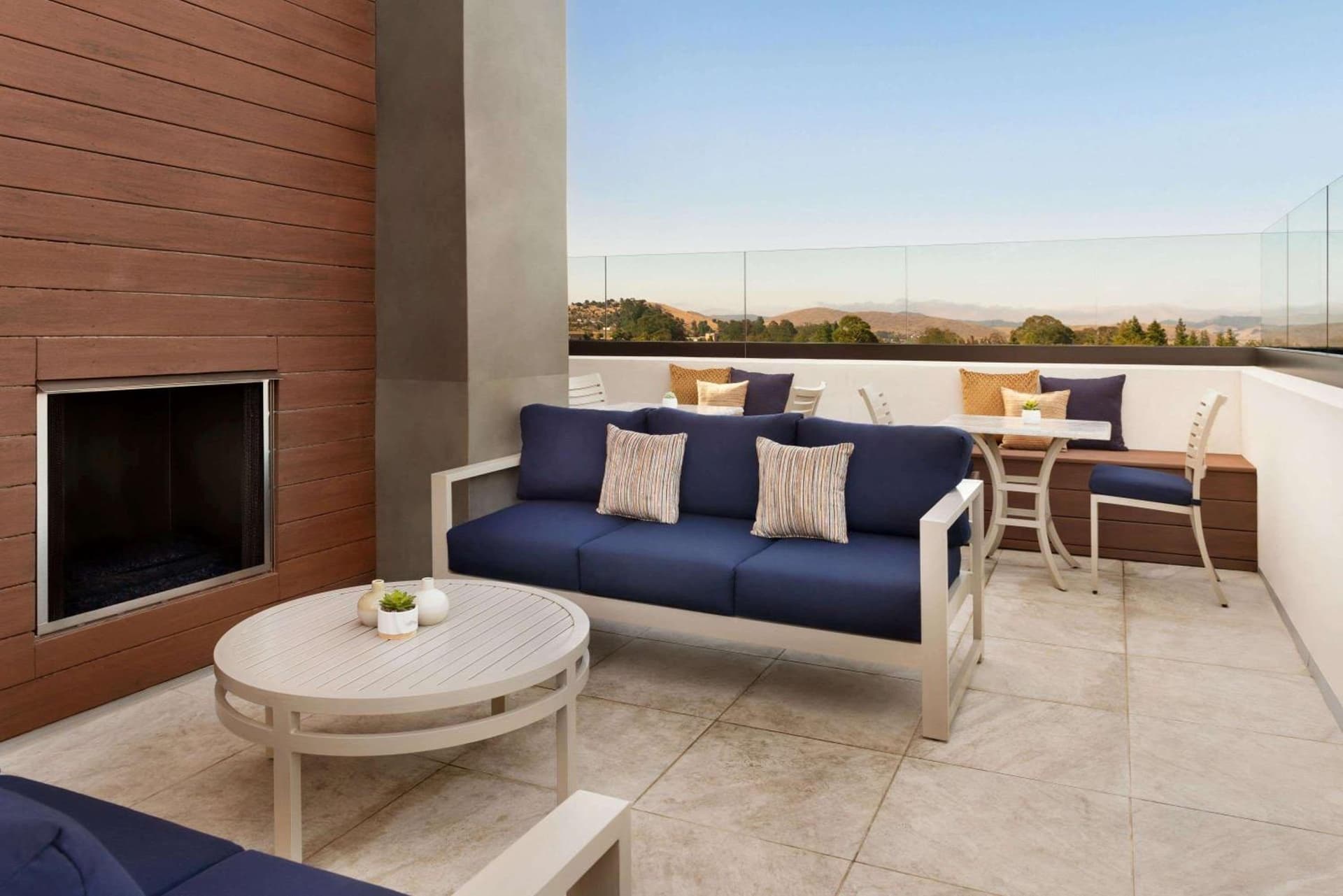La Quinta by Wyndham San Luis Obispo gallery photo in San Luis Obispo, CA — image 41