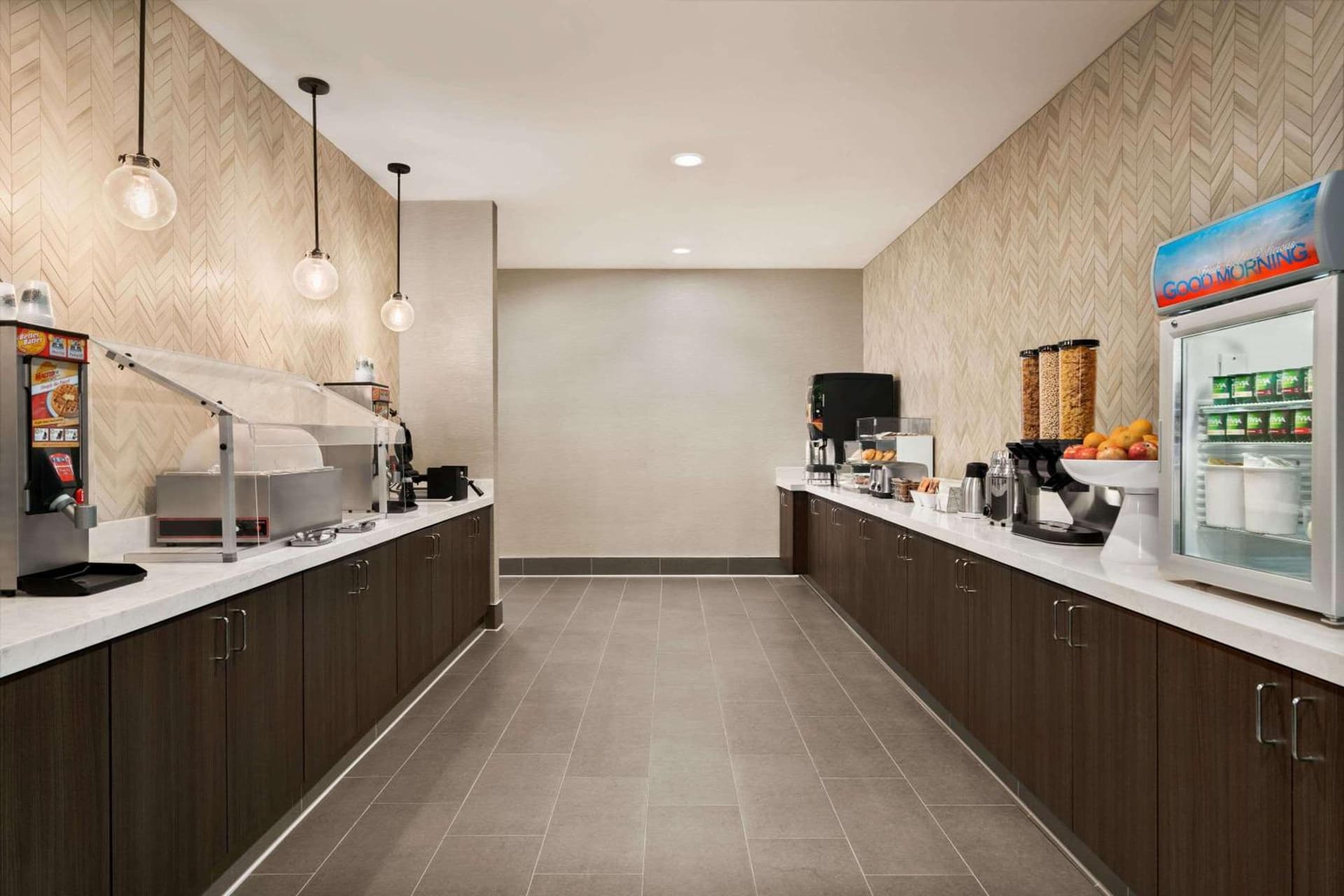 La Quinta Inn & Suites by Wyndham San Bernardino gallery photo in San Bernardino, CA — image 24