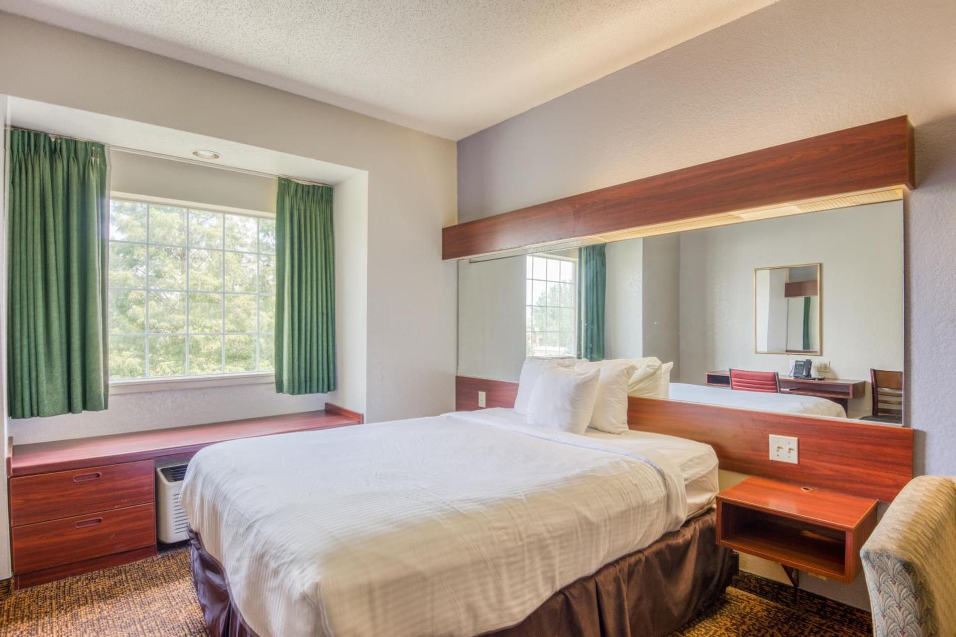 Trident Inn & Suites, Baton Rouge gallery photo in Baton Rouge, LA — image 28