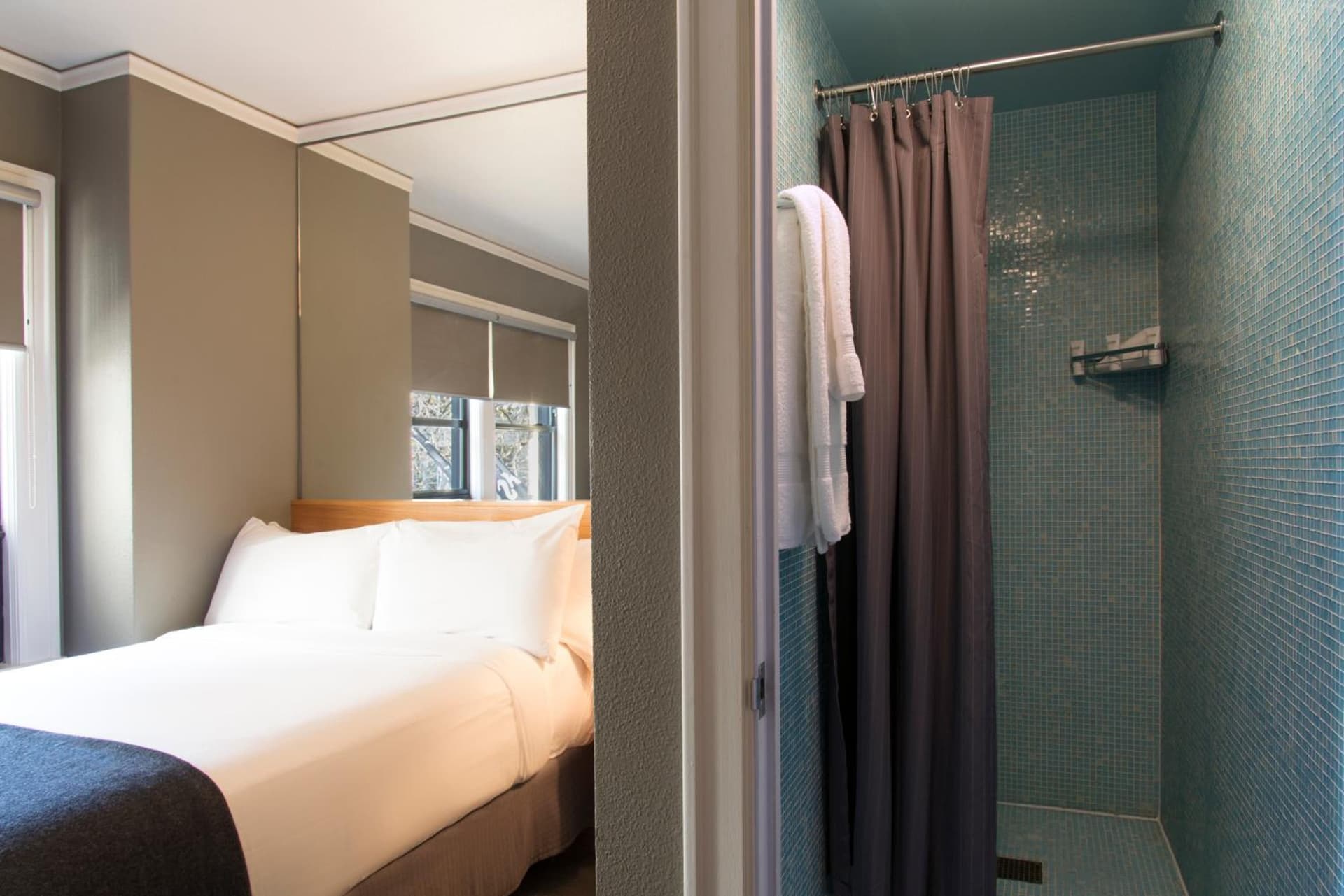 Hotel Max gallery photo in Seattle, WA — image 61