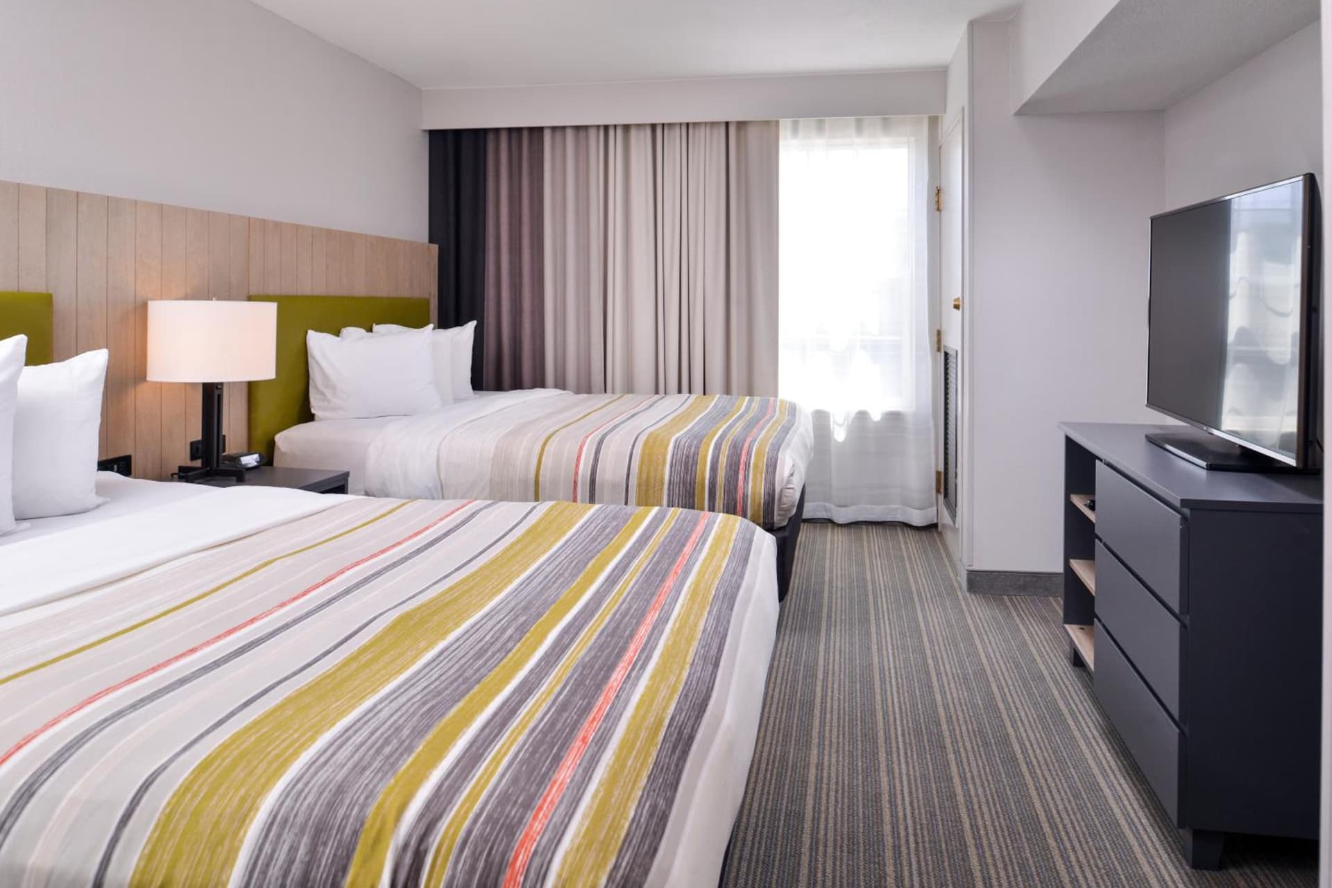 Country Inn & Suites by Radisson, Tinley Park, IL interior in Tinley Park, IL — gallery photo 2