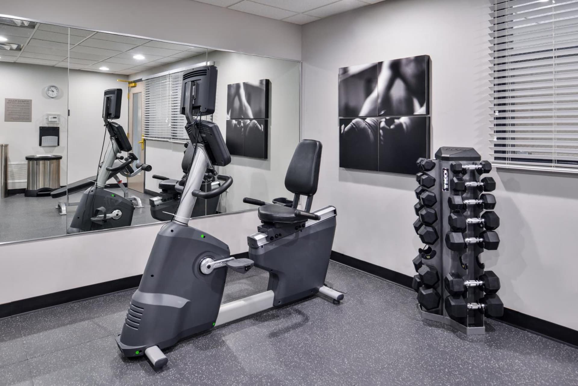 Country Inn & Suites by Radisson, Tinley Park, IL gallery photo in Tinley Park, IL — image 5