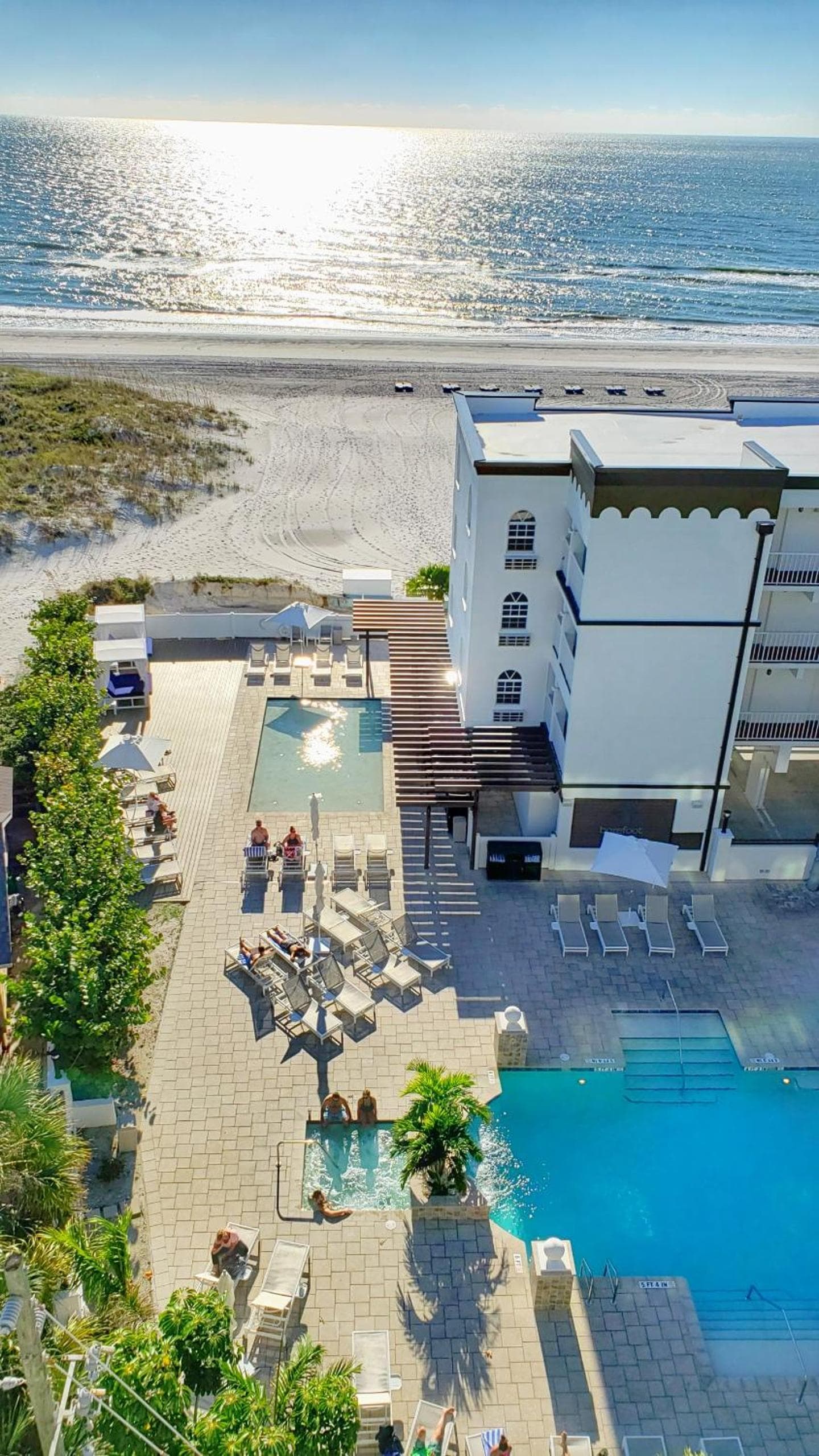 Barefoot Beach Club interior in St Pete Beach, FL — gallery photo 2