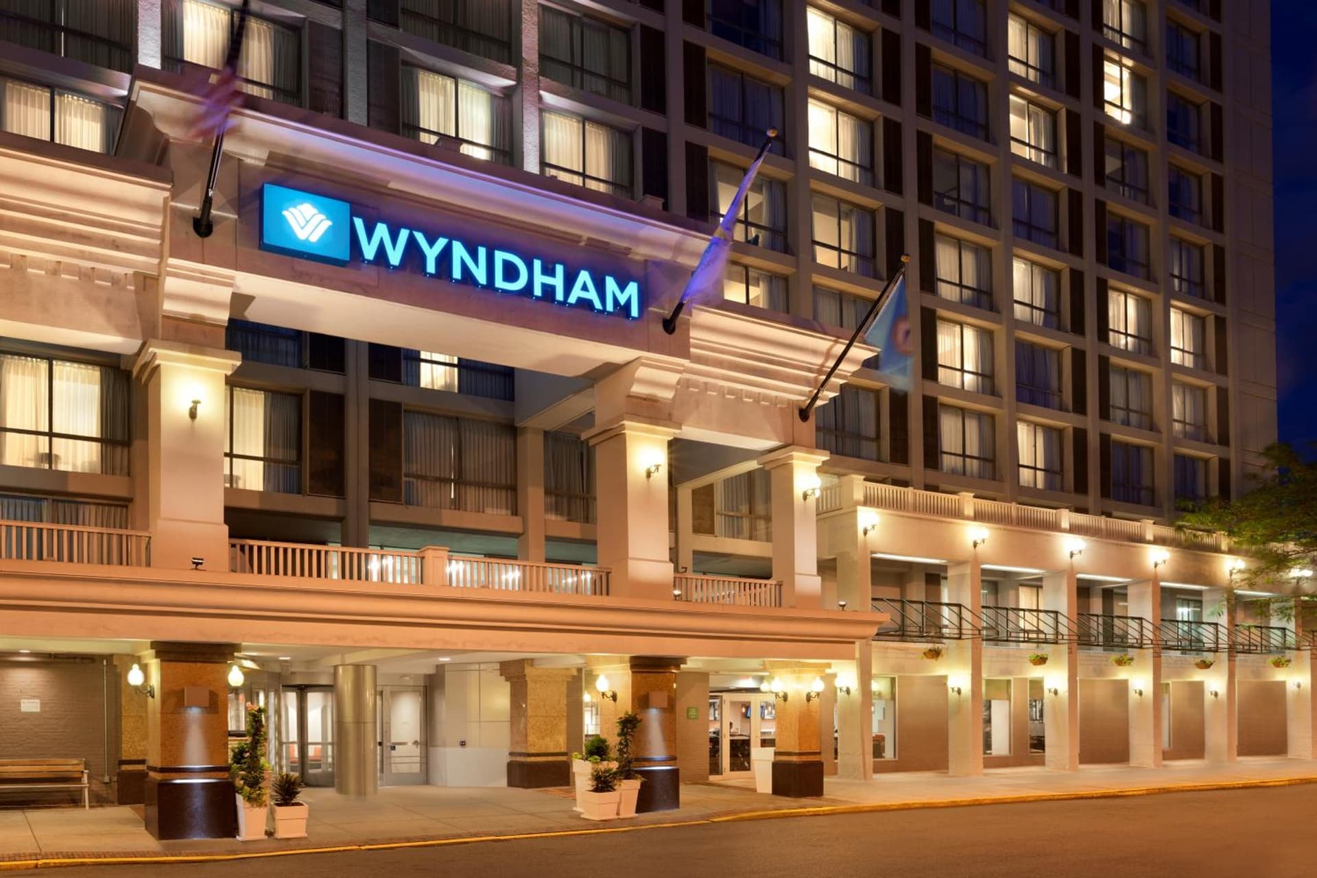 Wyndham Boston Beacon Hill interior in Boston, MA — gallery photo 2