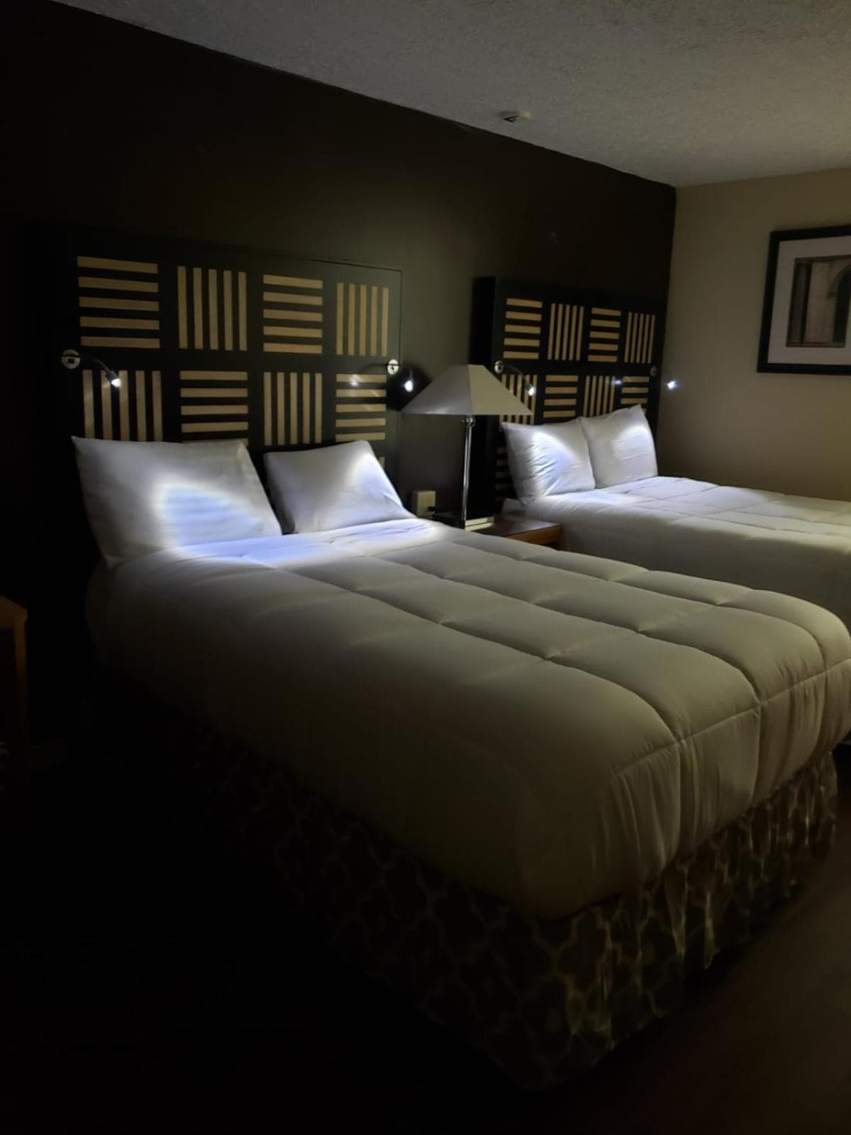 Motel M Lewisburg interior in Lewisburg, WV — gallery photo 2