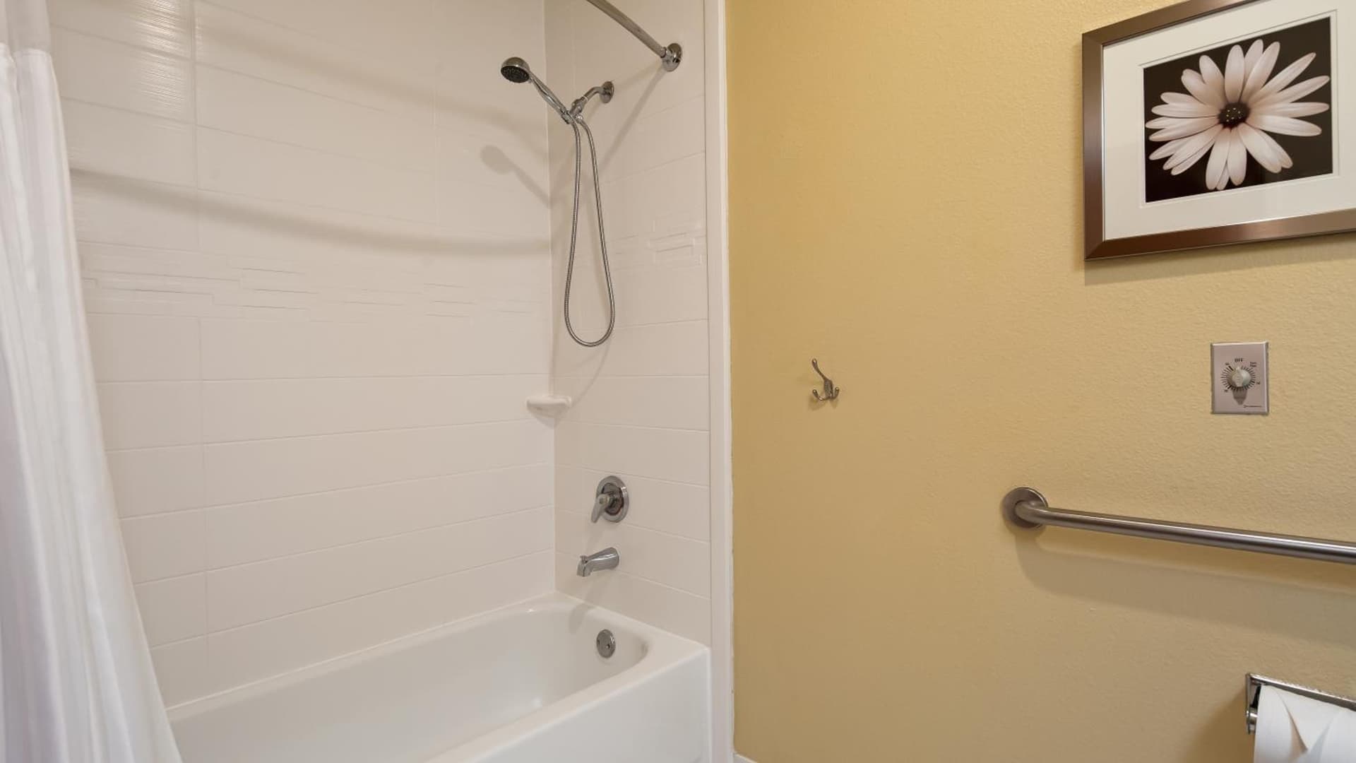 Best Western Plus Plaza by the Green gallery photo in Kent, WA — image 37