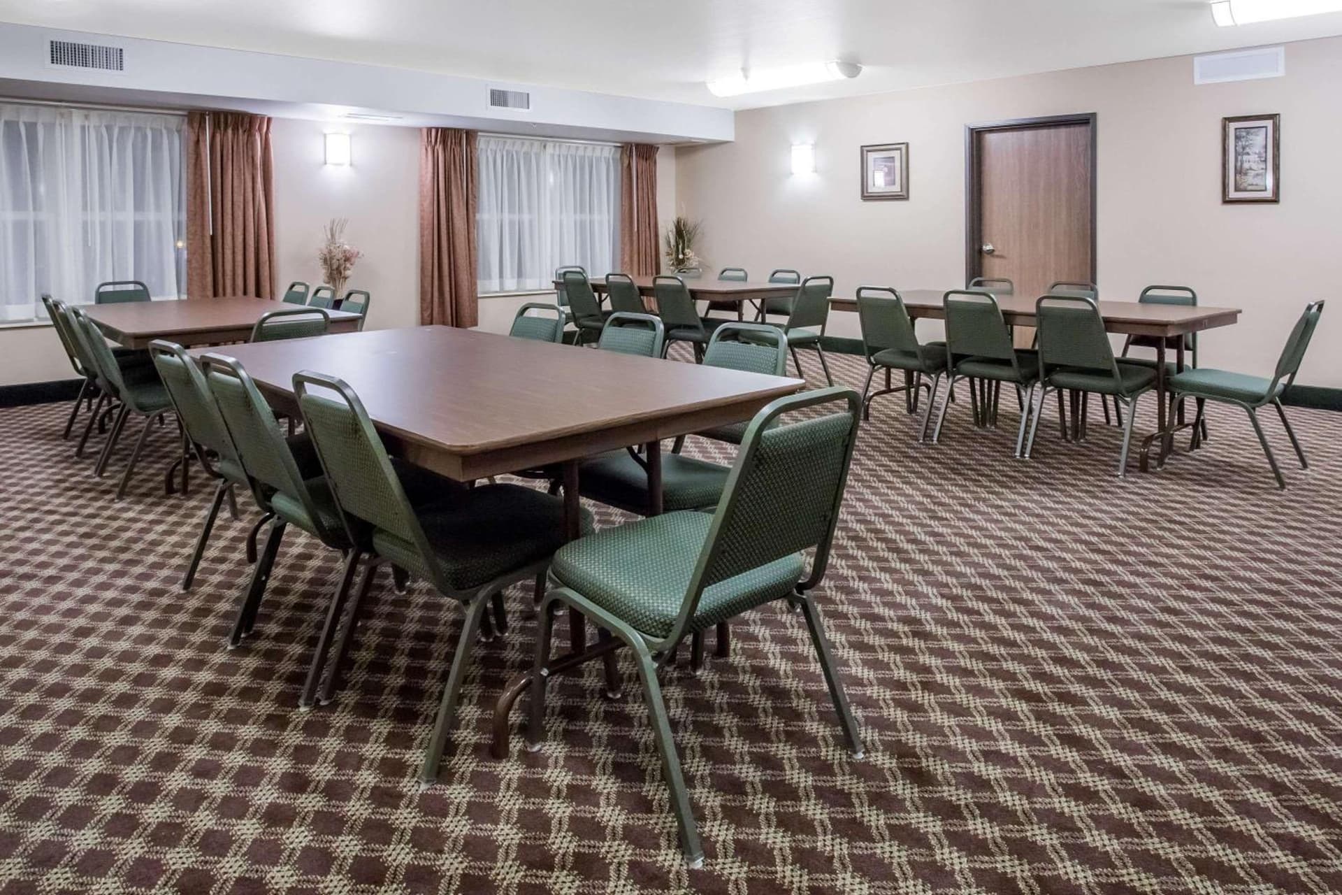 Days Inn by Wyndham Manitou Springs gallery photo in Manitou Springs, CO — image 39