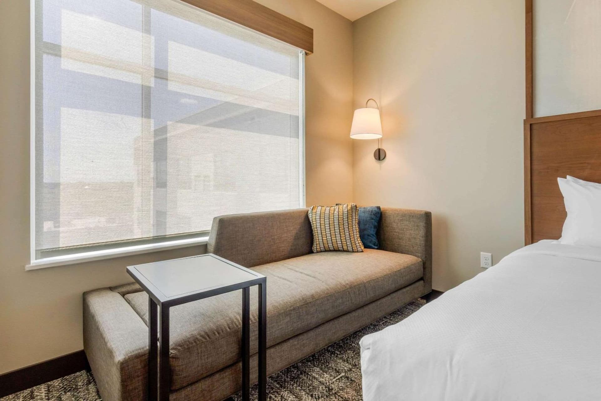 Holiday Inn Express Bettendorf - Davenport NE by IHG gallery photo in Bettendorf, IA — image 48