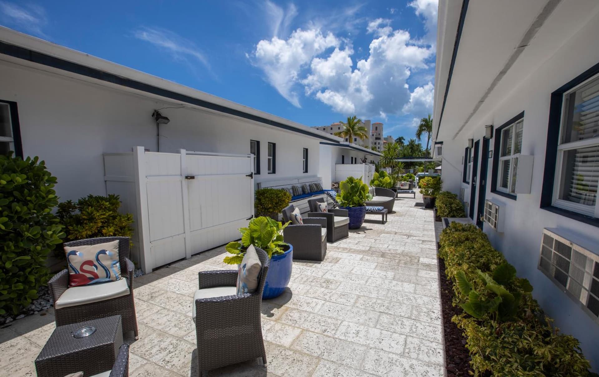 Hollywood Beach Suites and Hotel property views in Hollywood, FL — gallery photo 3