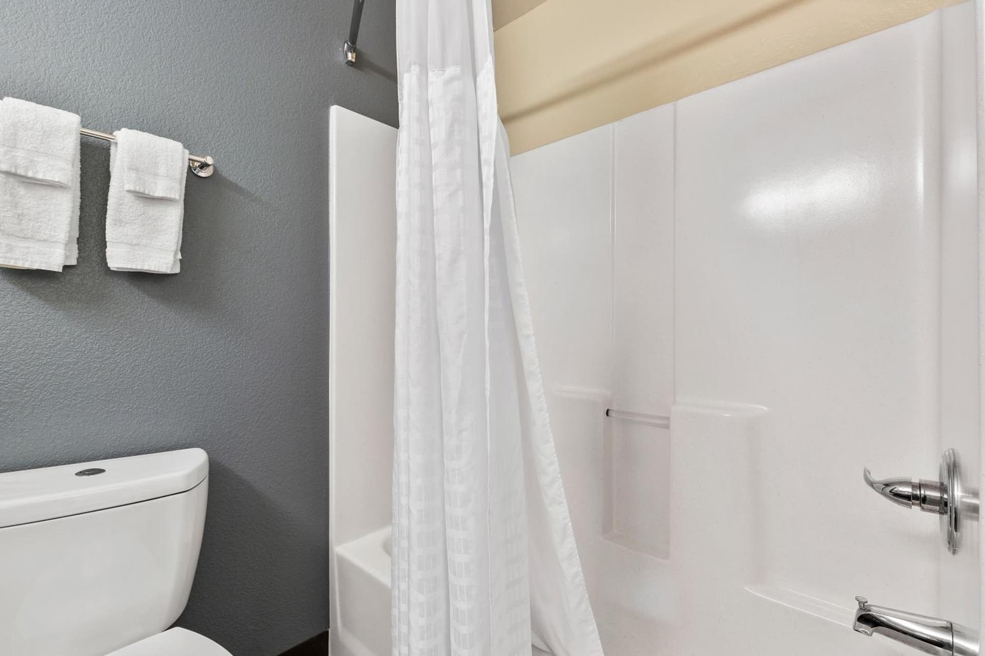 Extended Stay America Suites - San Ramon - Bishop Ranch - East gallery photo in San Ramon, CA — image 52
