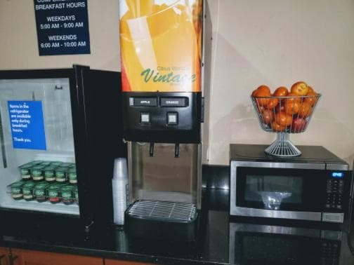 Days Inn & Suites by Wyndham Morris I-80 gallery photo in Morris, IL — image 24
