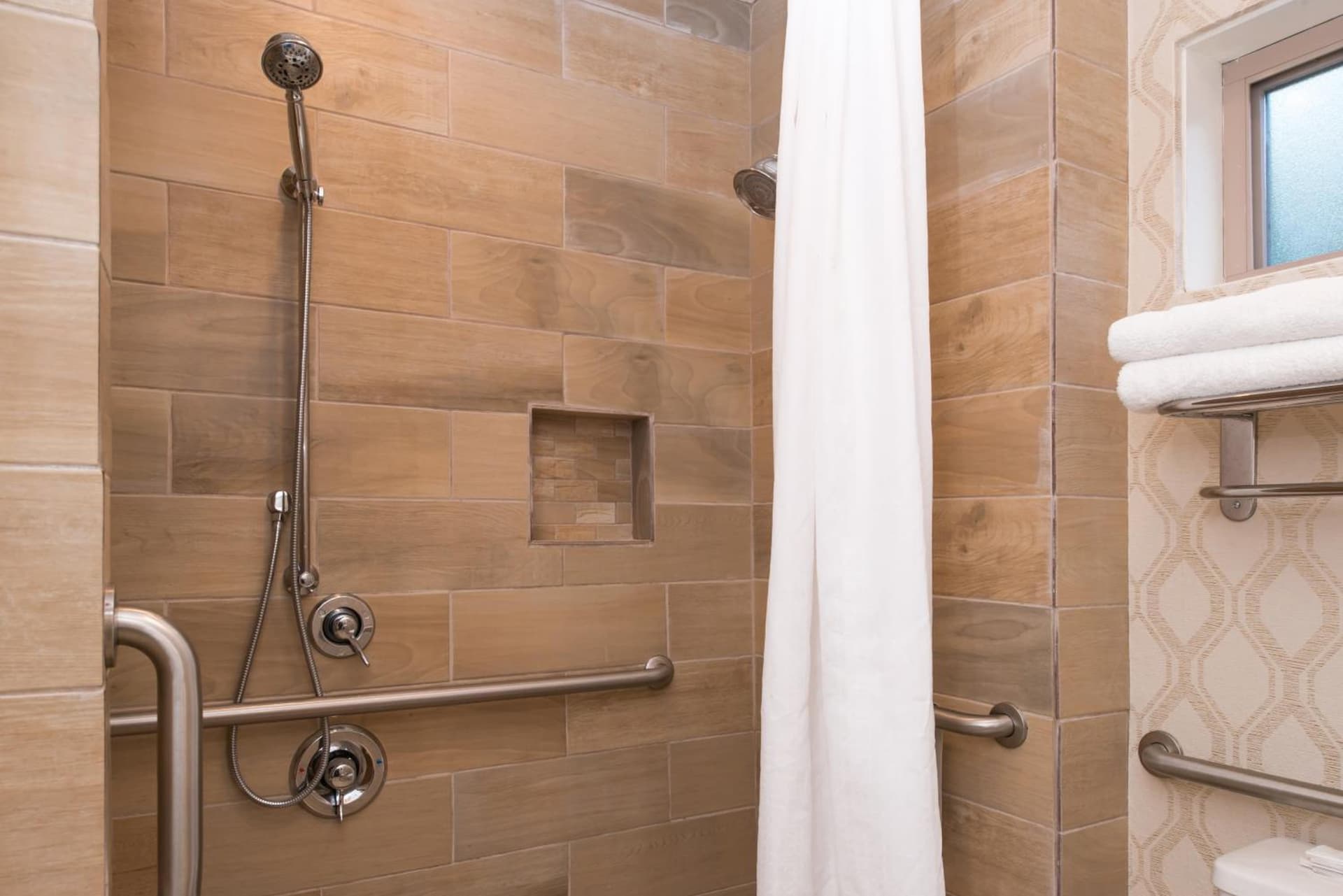 Best Western Plus Black Oak gallery photo in Paso Robles, CA — image 61