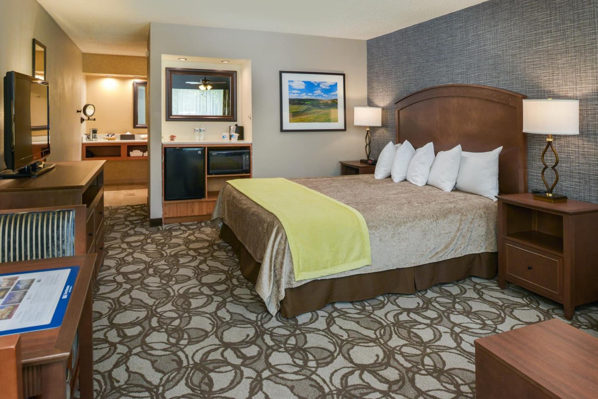 Best Western Plus Black Oak gallery photo in Paso Robles, CA — image 56