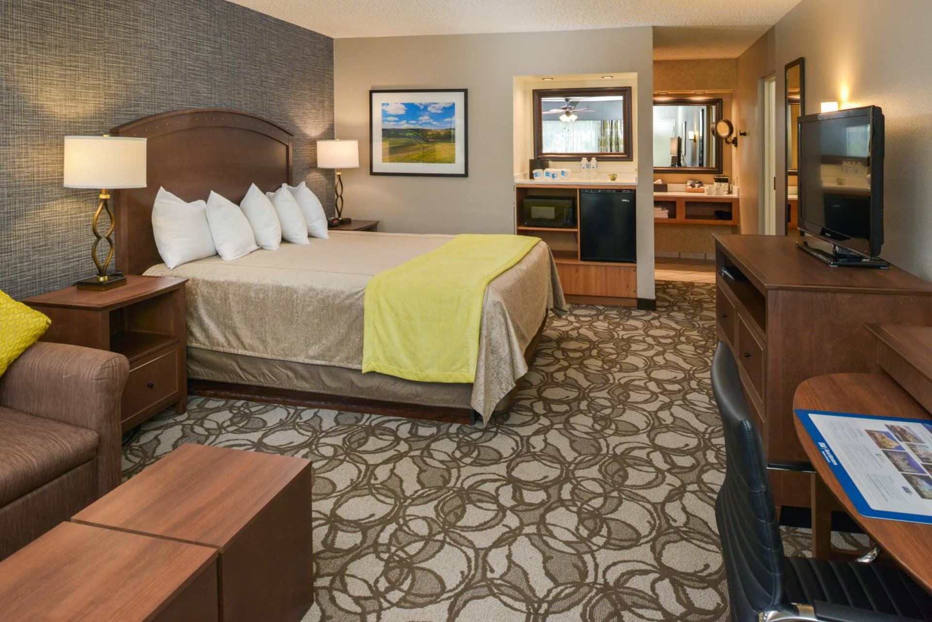 Best Western Plus Black Oak gallery photo in Paso Robles, CA — image 94
