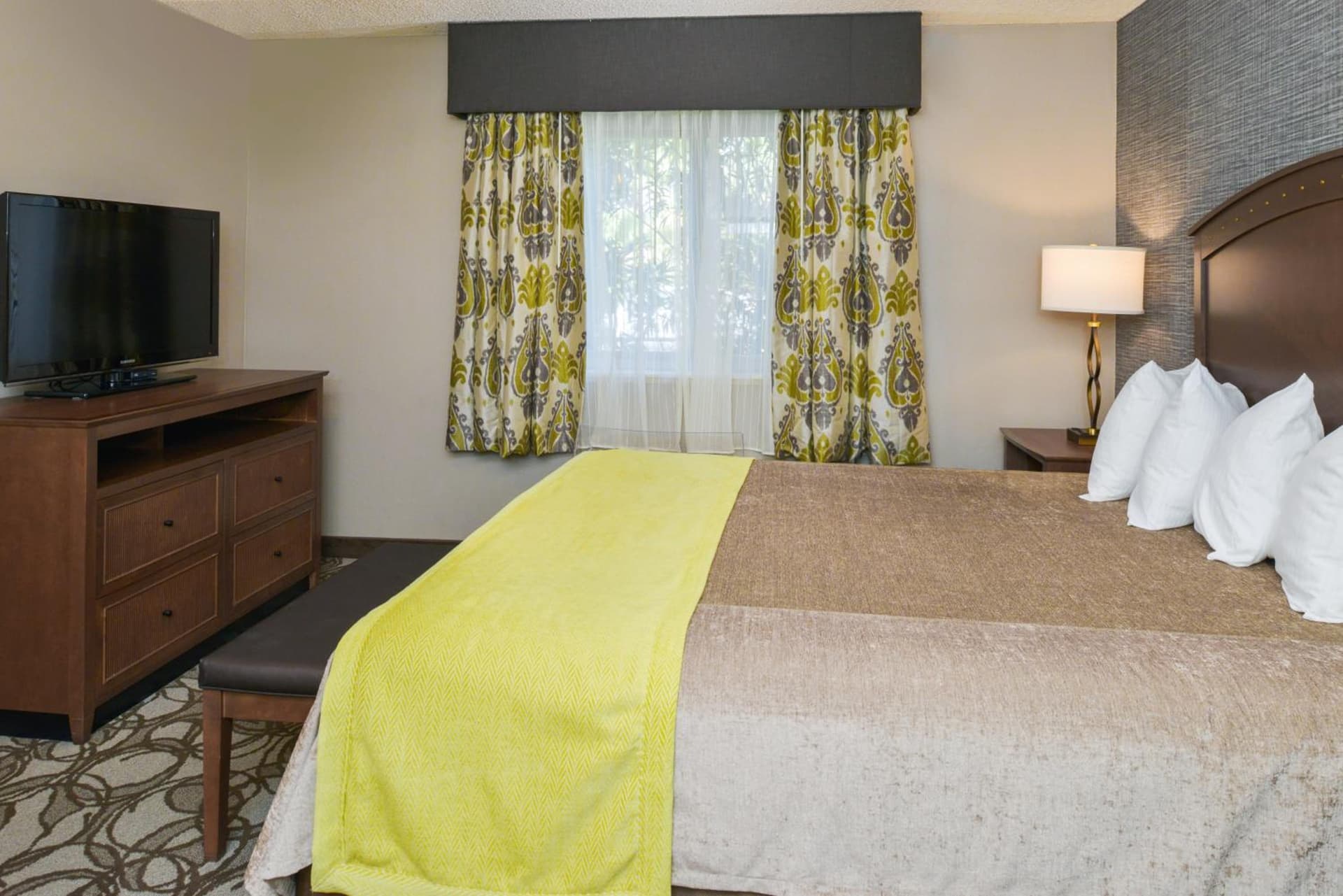 Best Western Plus Black Oak gallery photo in Paso Robles, CA — image 72