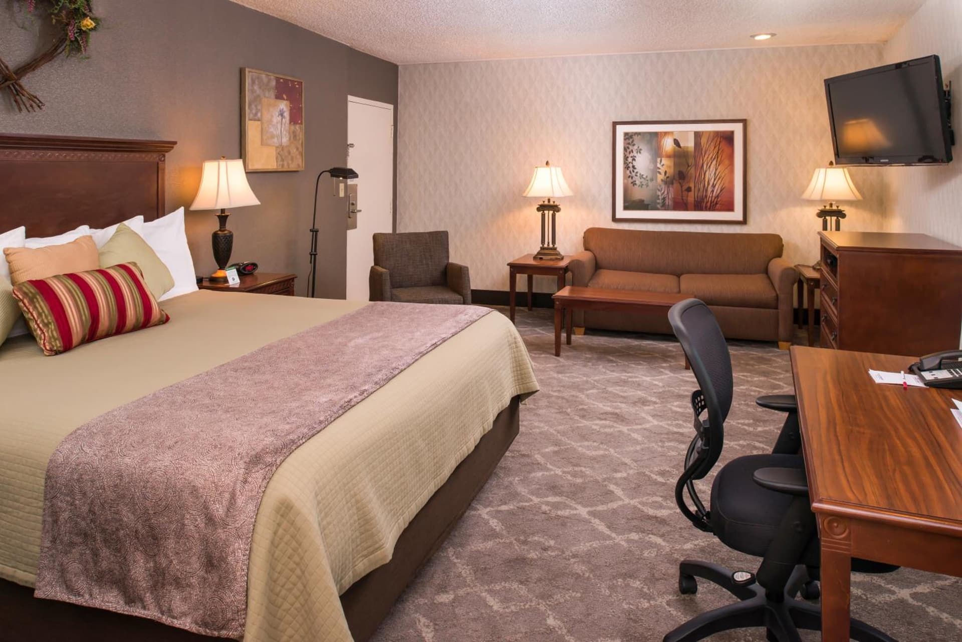 Best Western Plus Black Oak gallery photo in Paso Robles, CA — image 47