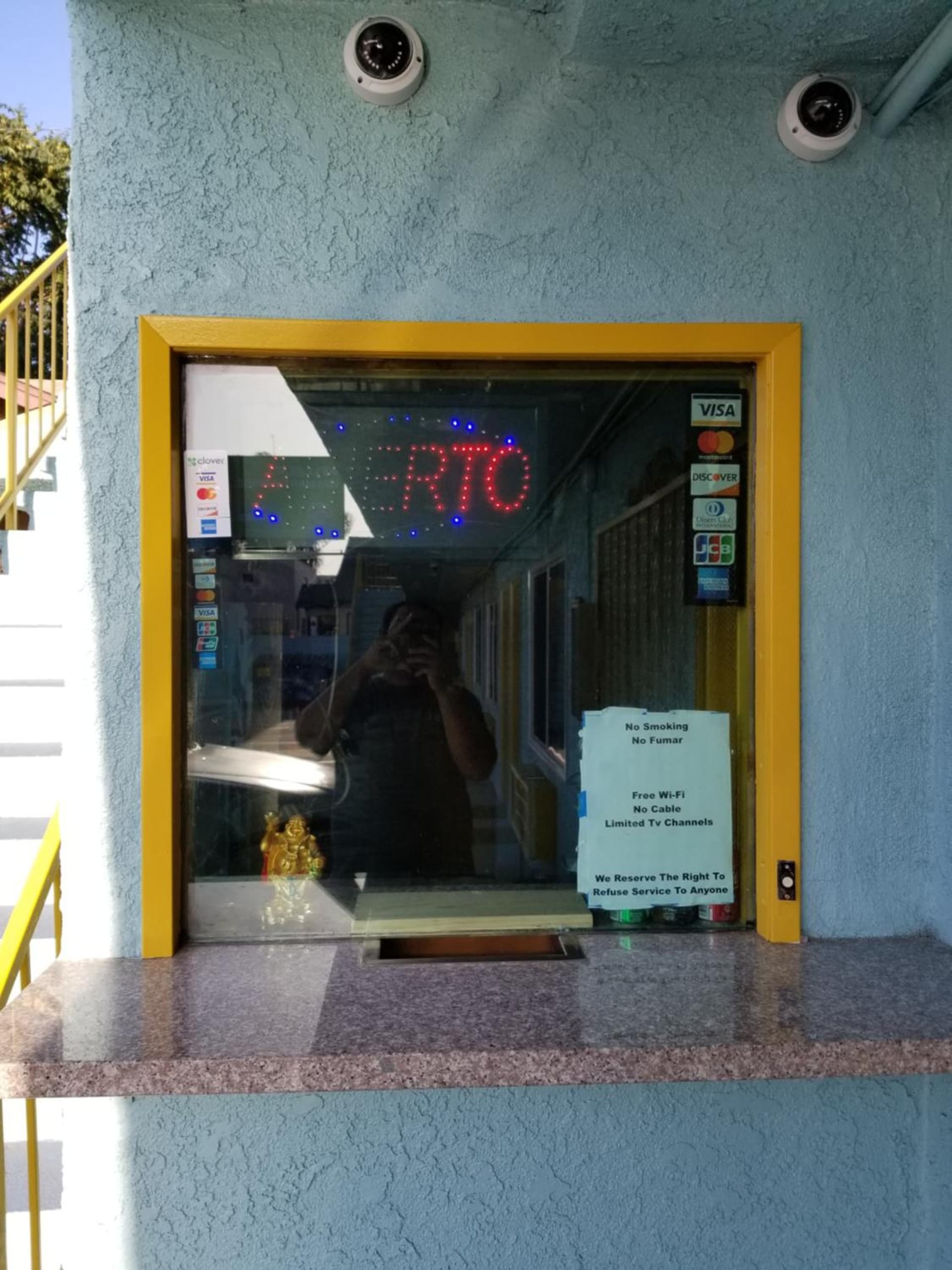 Rose motel gallery photo in Compton, CA — image 21