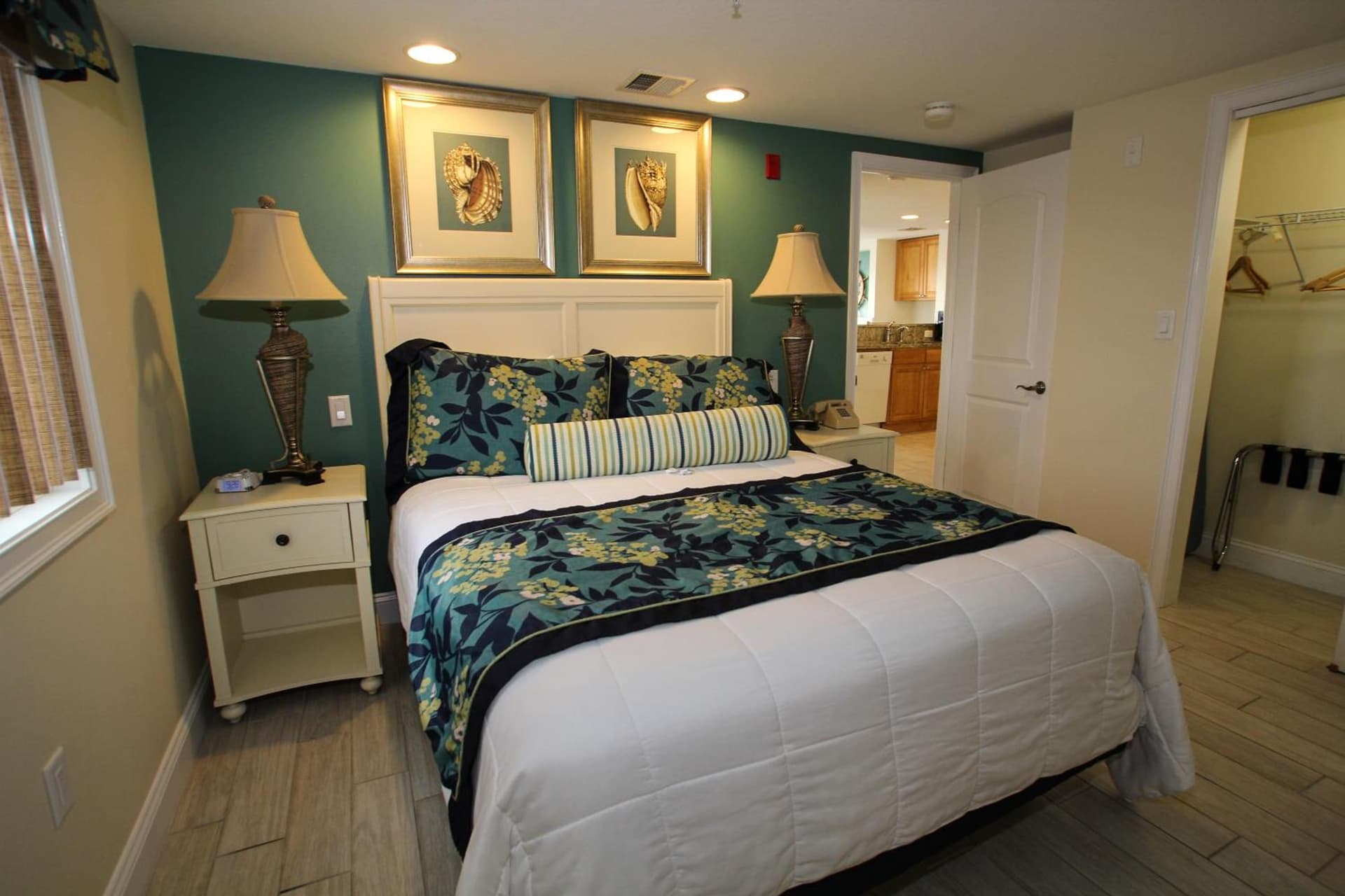Ocean Club on Smuggler's Beach gallery photo in South Yarmouth, MA — image 46