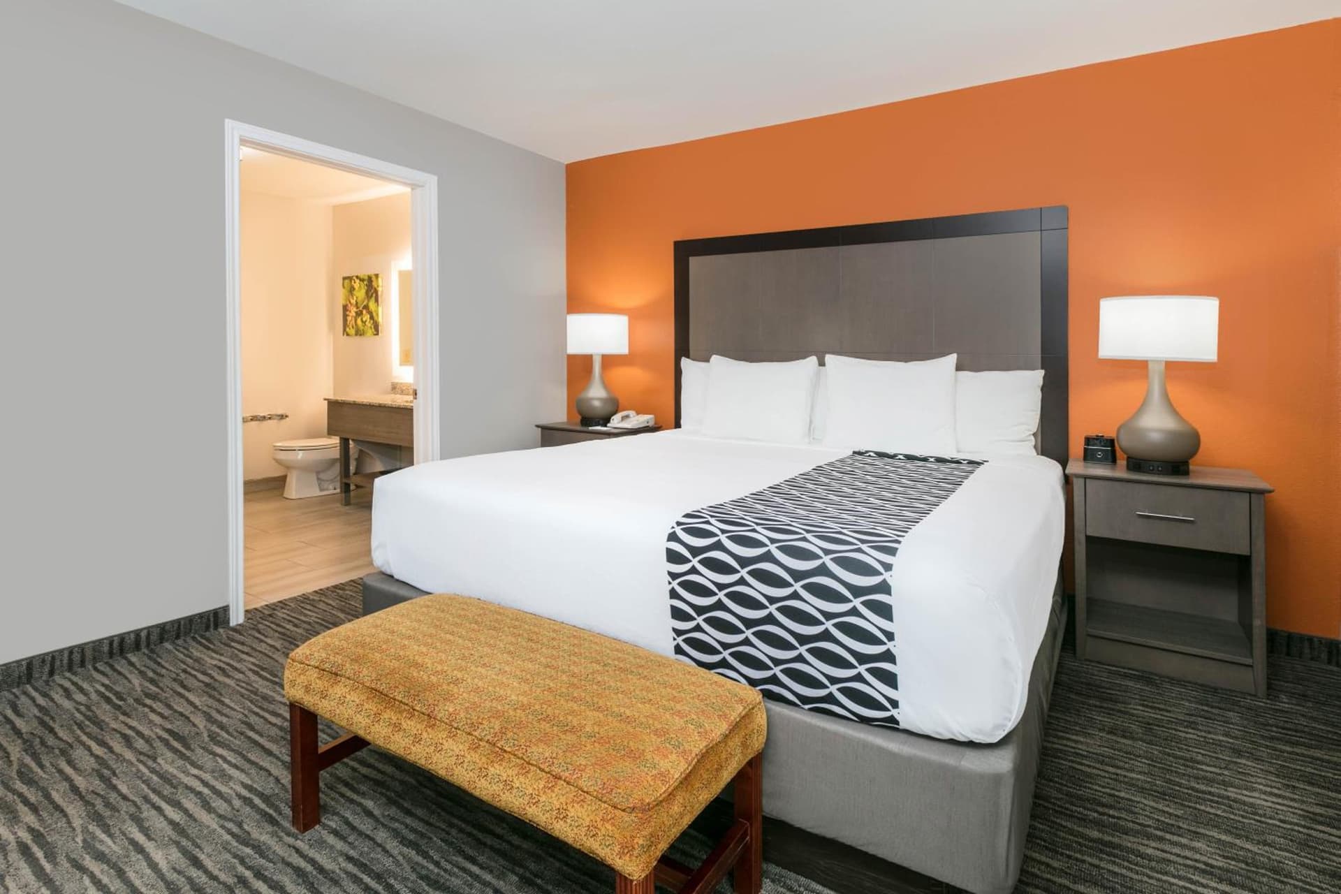 La Quinta by Wyndham Fredericksburg interior in Fredericksburg, TX — gallery photo 2