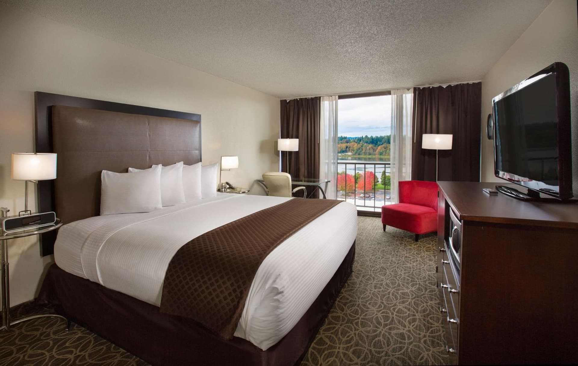 Red Lion Inn & Suites Olympia, Governor Hotel gallery photo in Olympia, WA — image 16