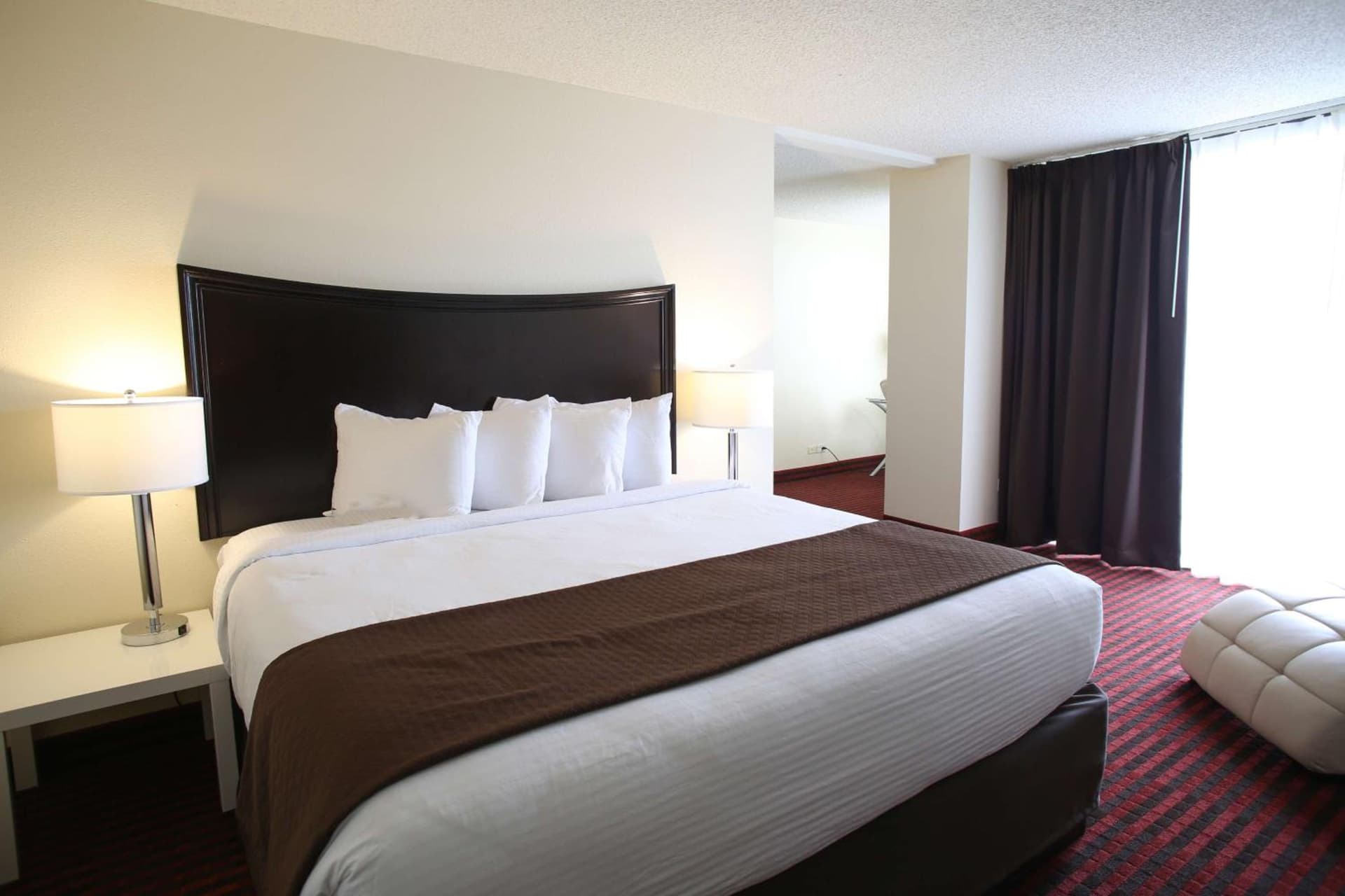 Red Lion Inn & Suites Olympia, Governor Hotel gallery photo in Olympia, WA — image 13