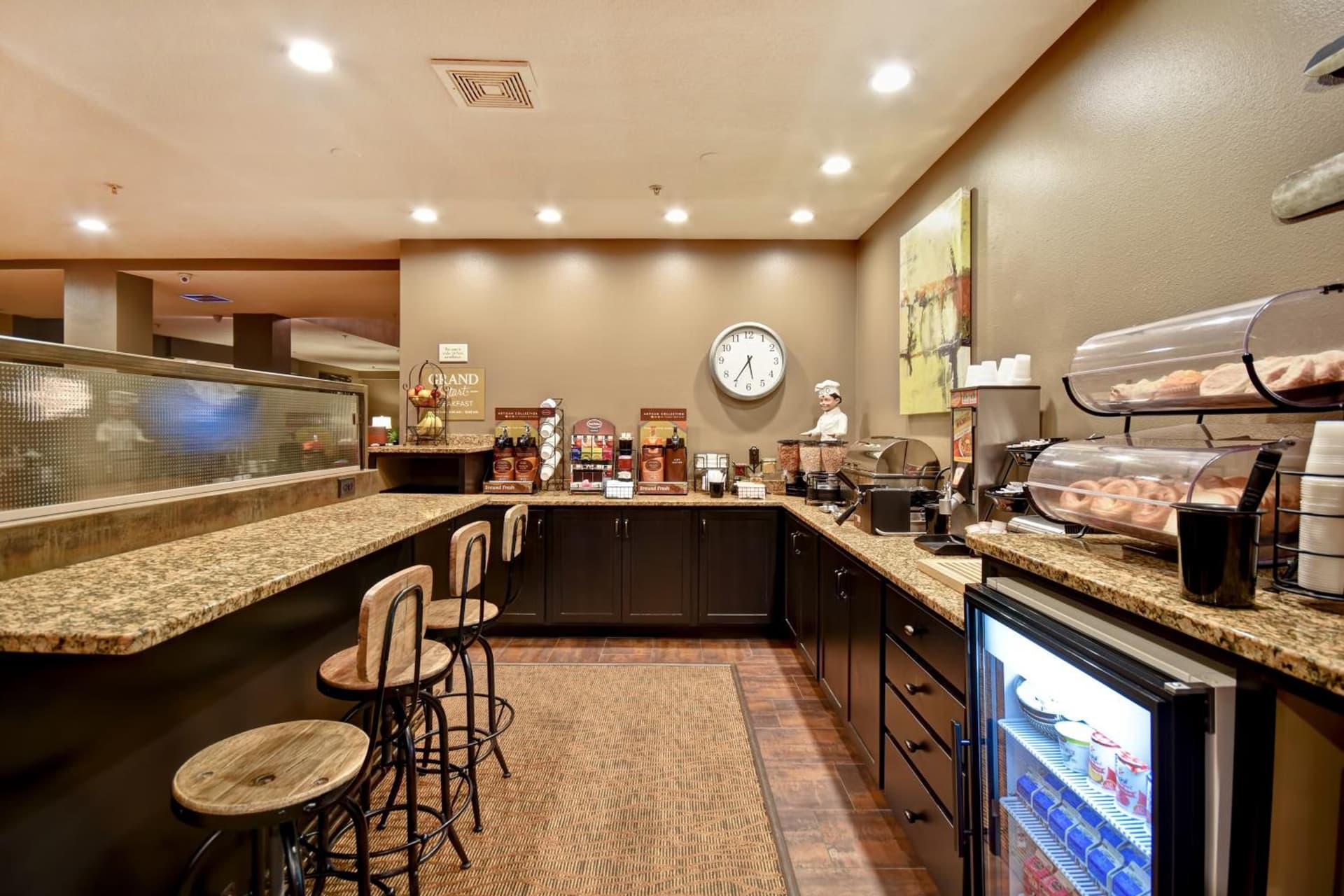 GrandStay Hotel & Suites La Crosse gallery photo in La Crosse, WI — image 19