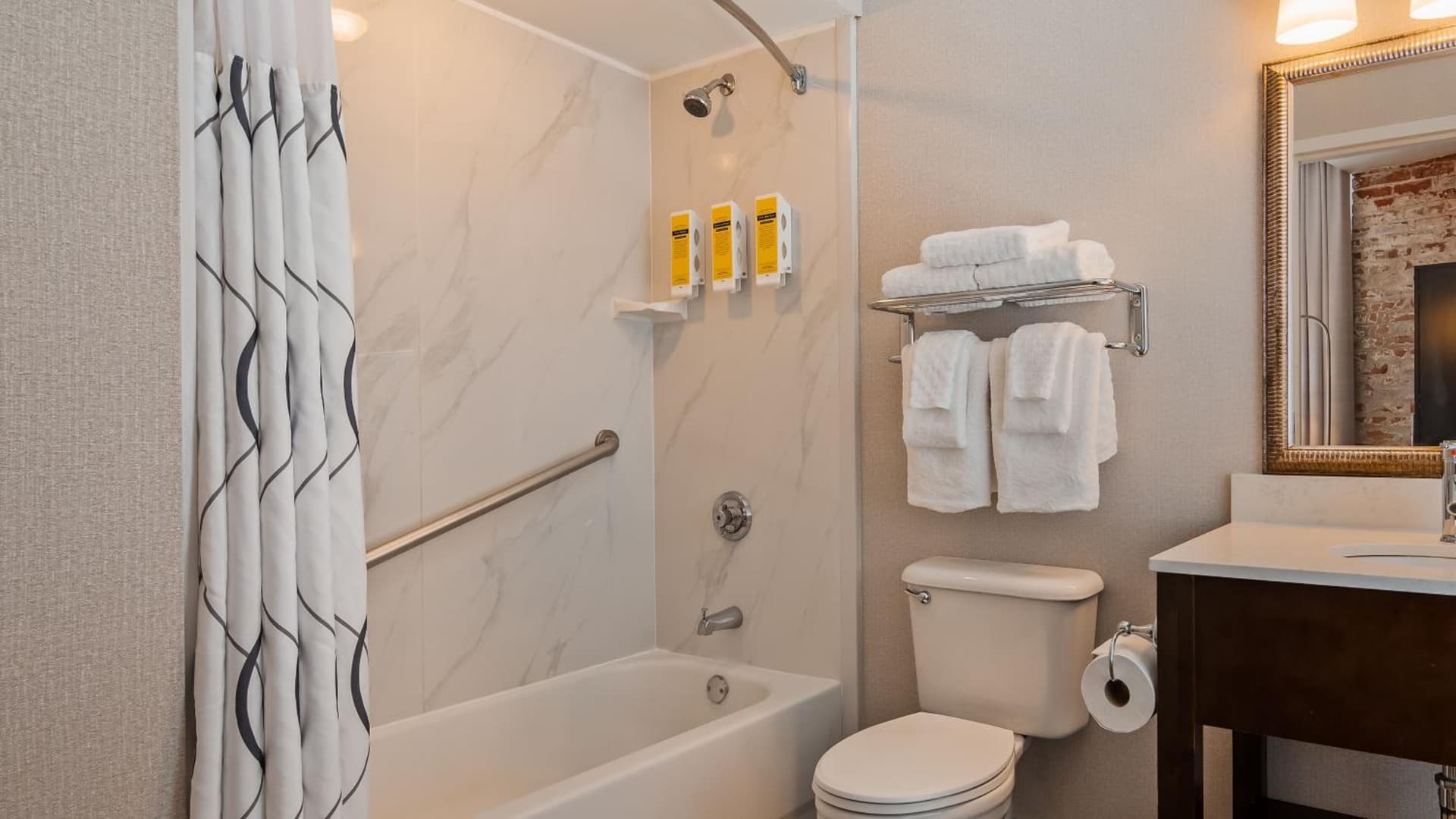 Best Western Plus St. Christopher Hotel gallery photo in New Orleans, LA — image 7