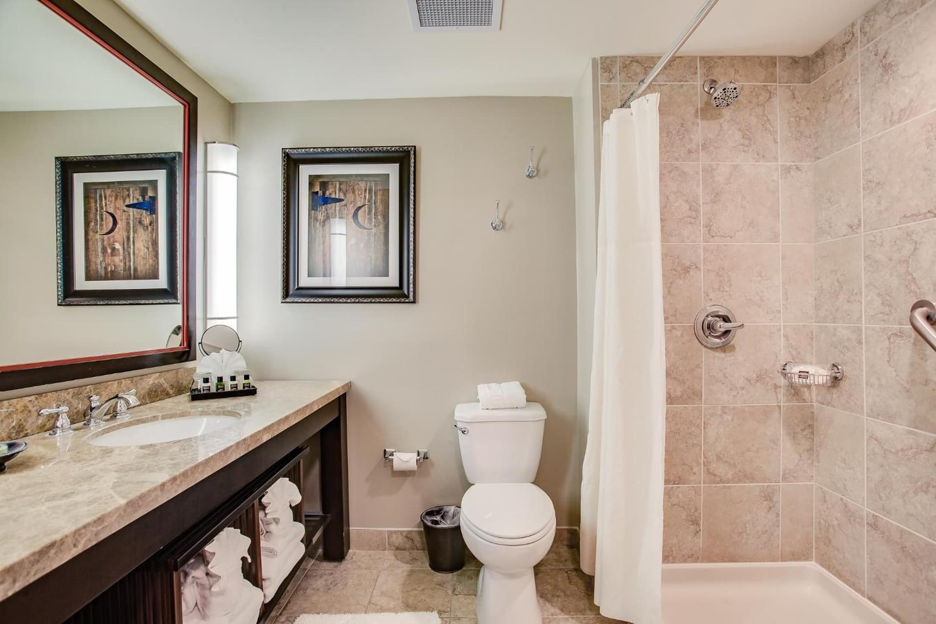 Overton Hotel and Conference Center interior in Lubbock, TX — gallery photo 2