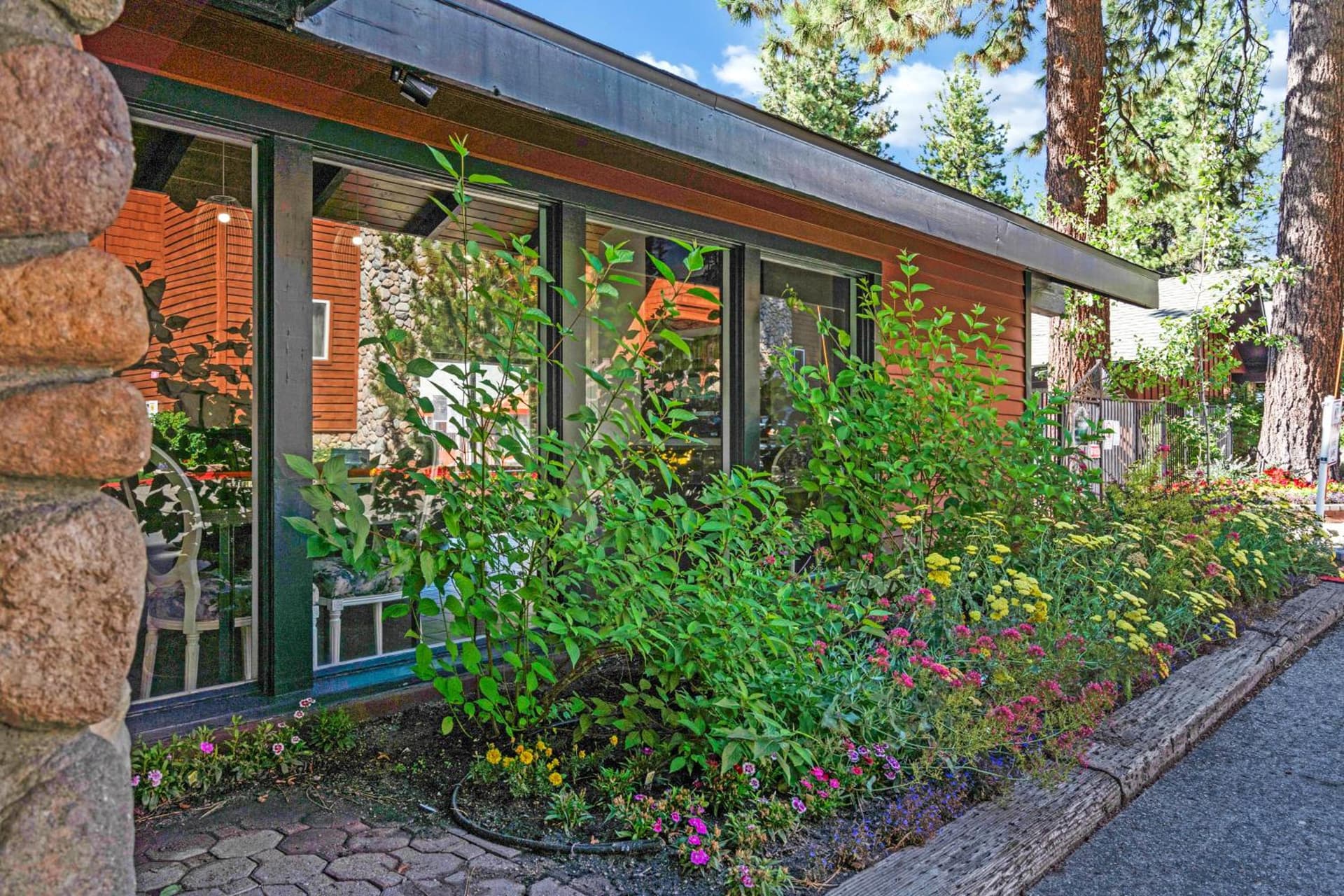 3 Peaks Resort & Beach Club — hotel in South Lake Tahoe, California