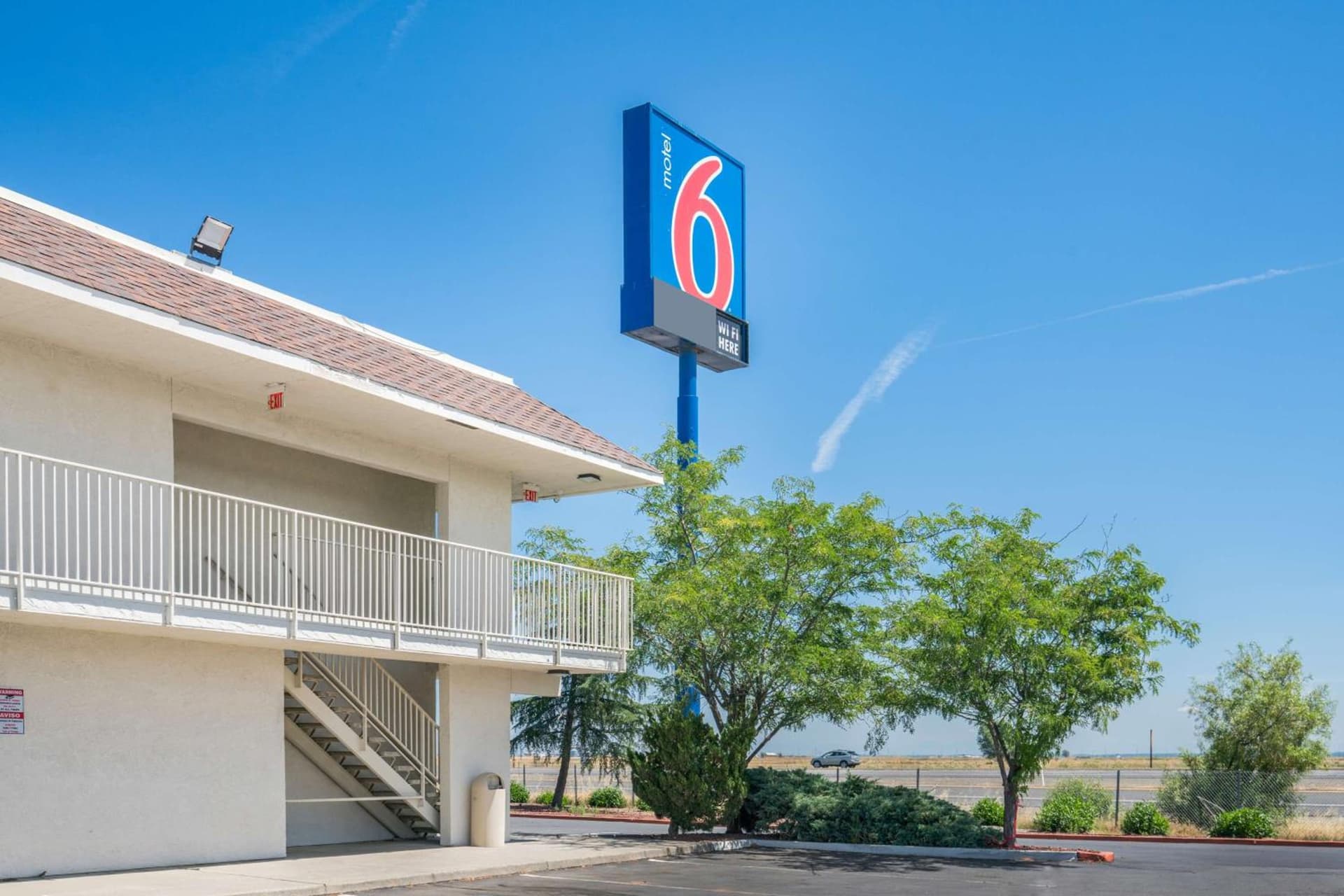 Motel 6 Williams, CA interior in Williams, CA — gallery photo 2