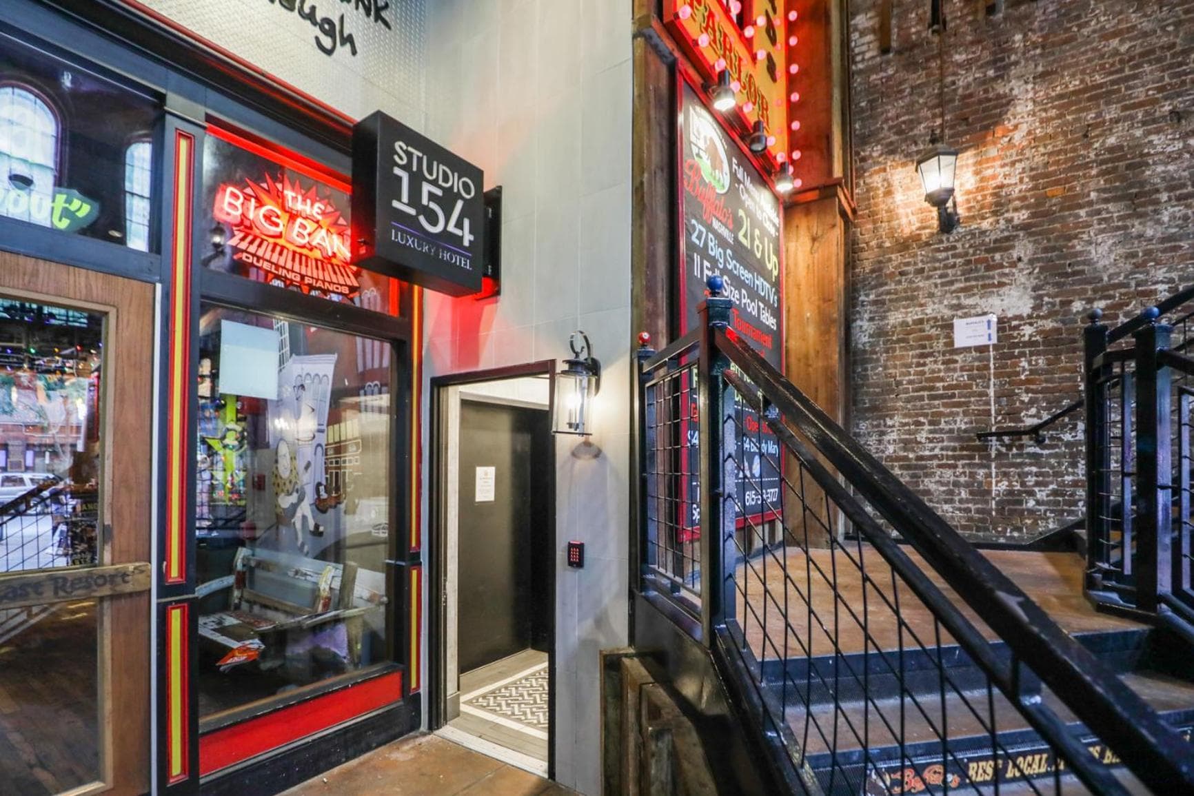 Studio 154 Hotel interior in Nashville, TN — gallery photo 2