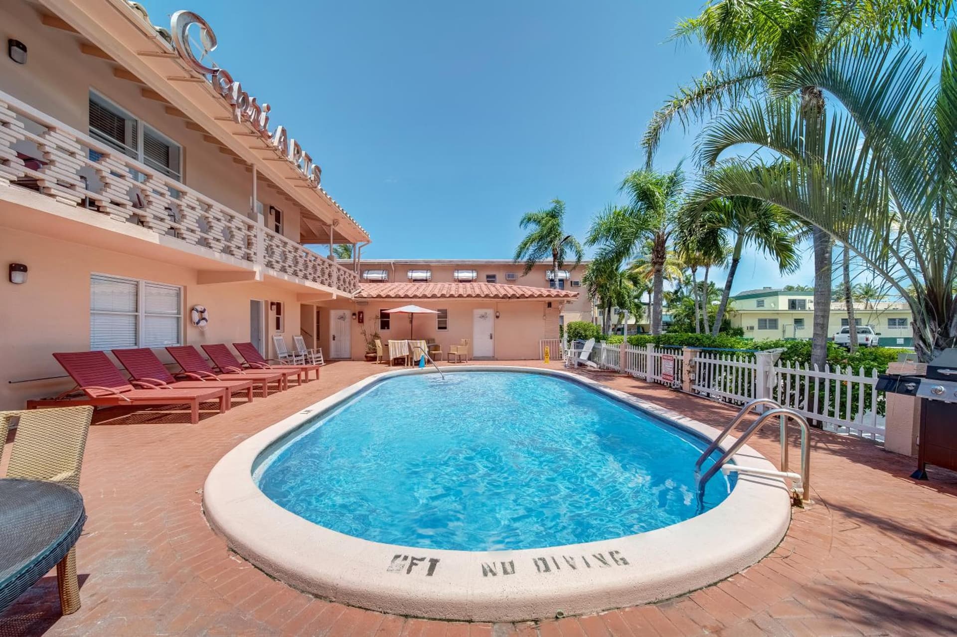 The Swan property views in Hollywood, FL — gallery photo 3