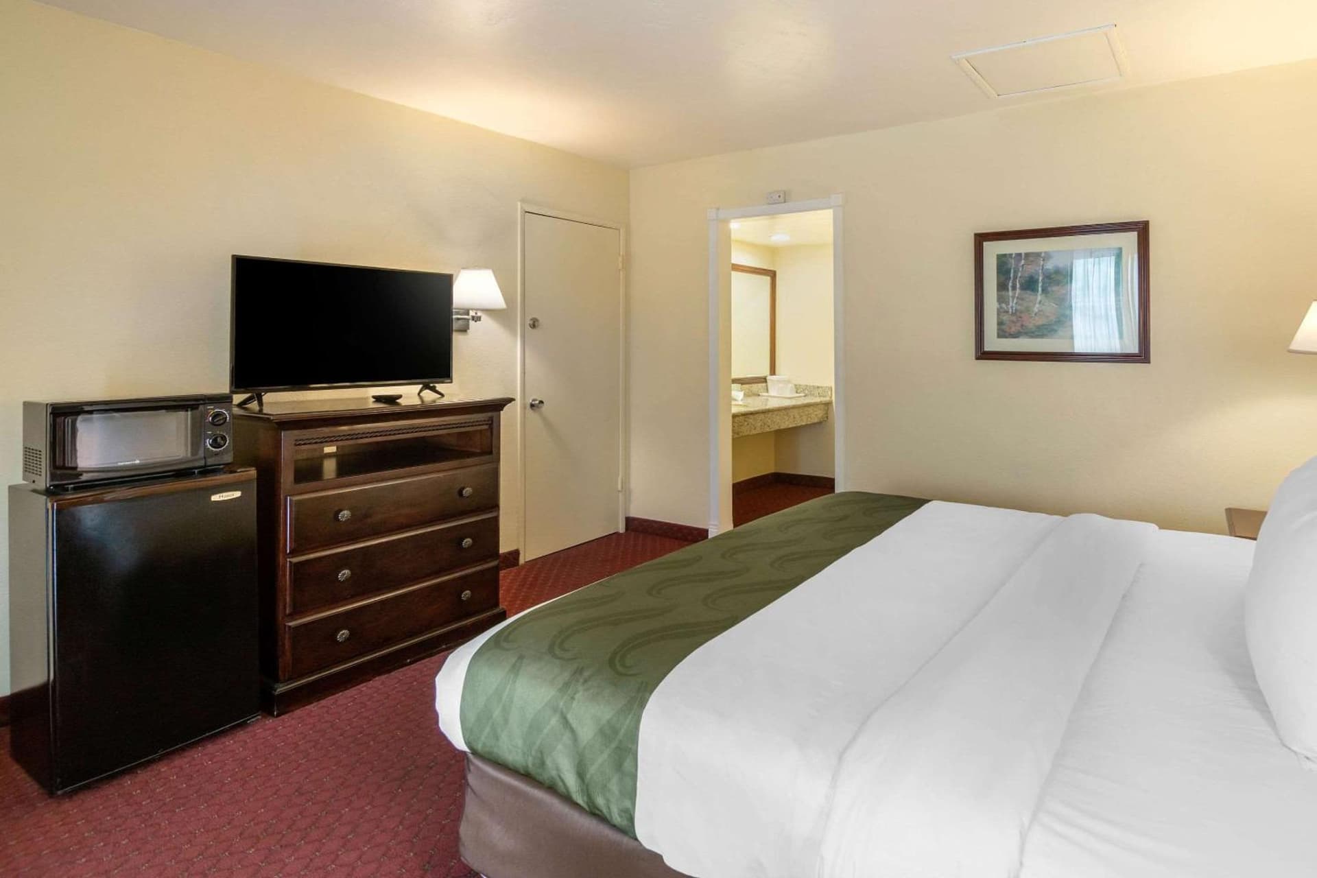 Quality Inn & Suites El Cajon San Diego East gallery photo in El Cajon, CA — image 26