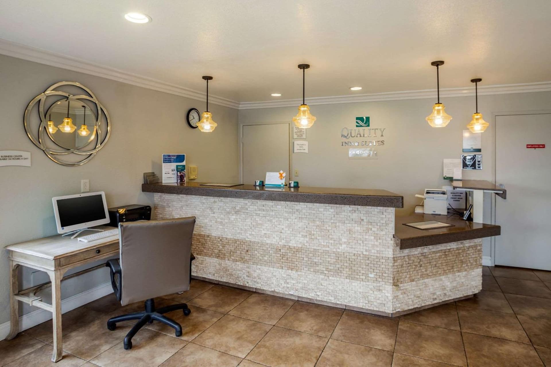 Quality Inn & Suites El Cajon San Diego East gallery photo in El Cajon, CA — image 6