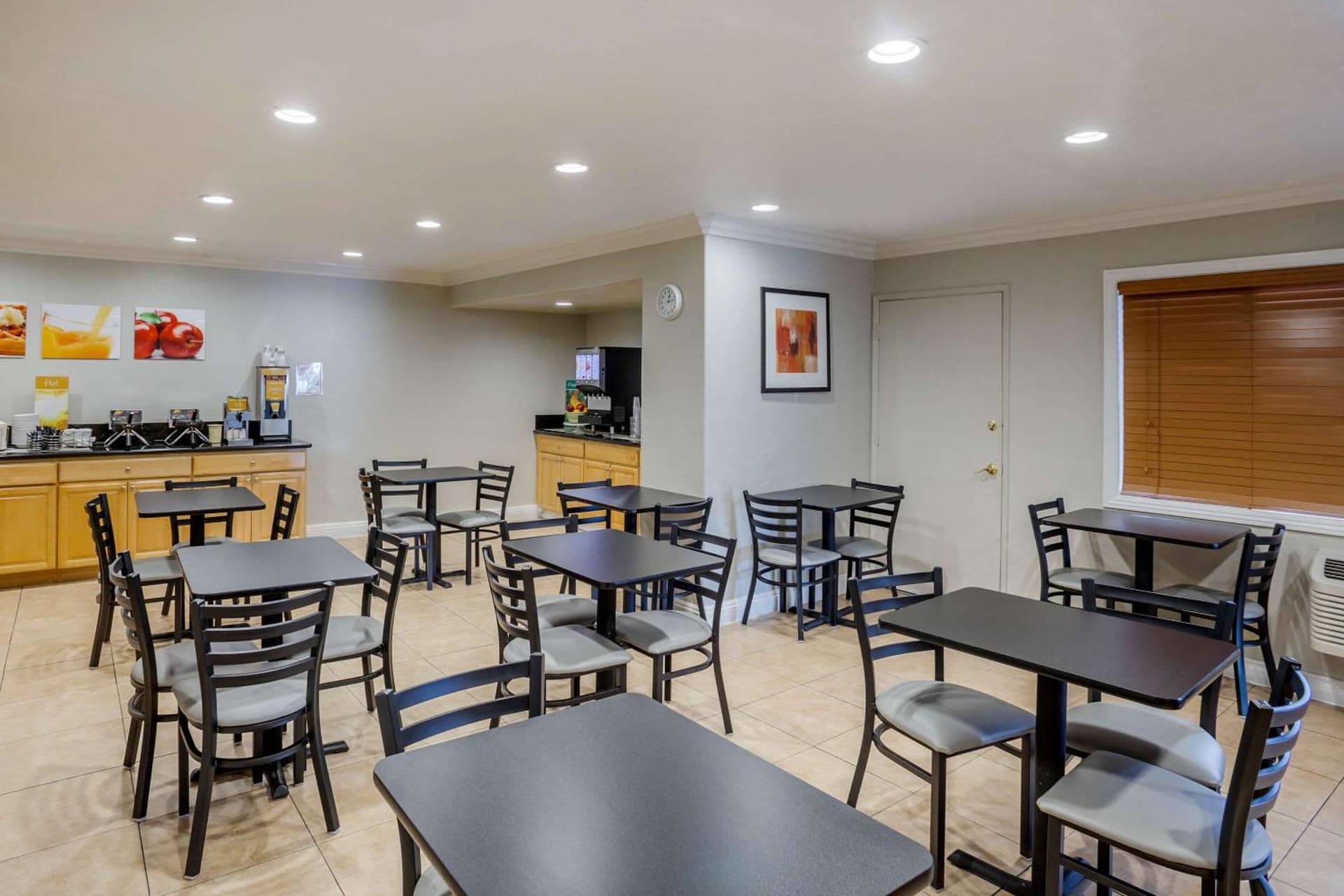 Quality Inn & Suites El Cajon San Diego East gallery photo in El Cajon, CA — image 13
