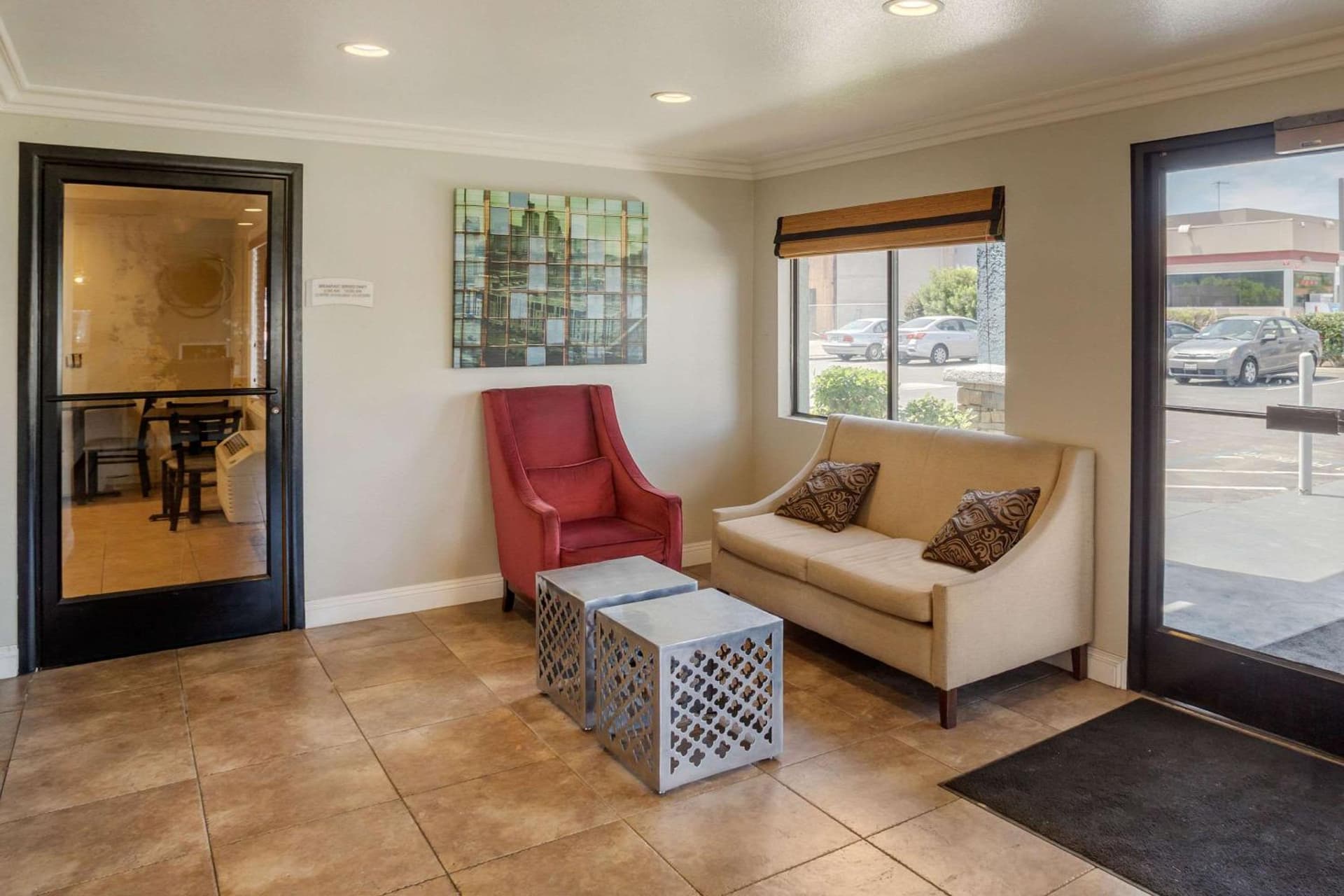 Quality Inn & Suites El Cajon San Diego East gallery photo in El Cajon, CA — image 7