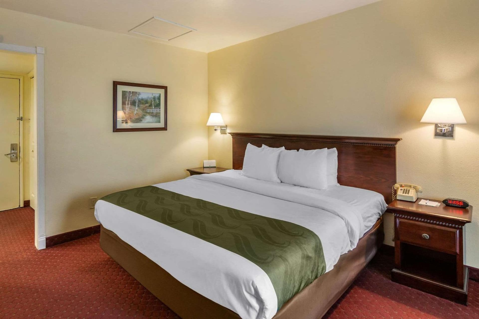 Quality Inn & Suites El Cajon San Diego East gallery photo in El Cajon, CA — image 10