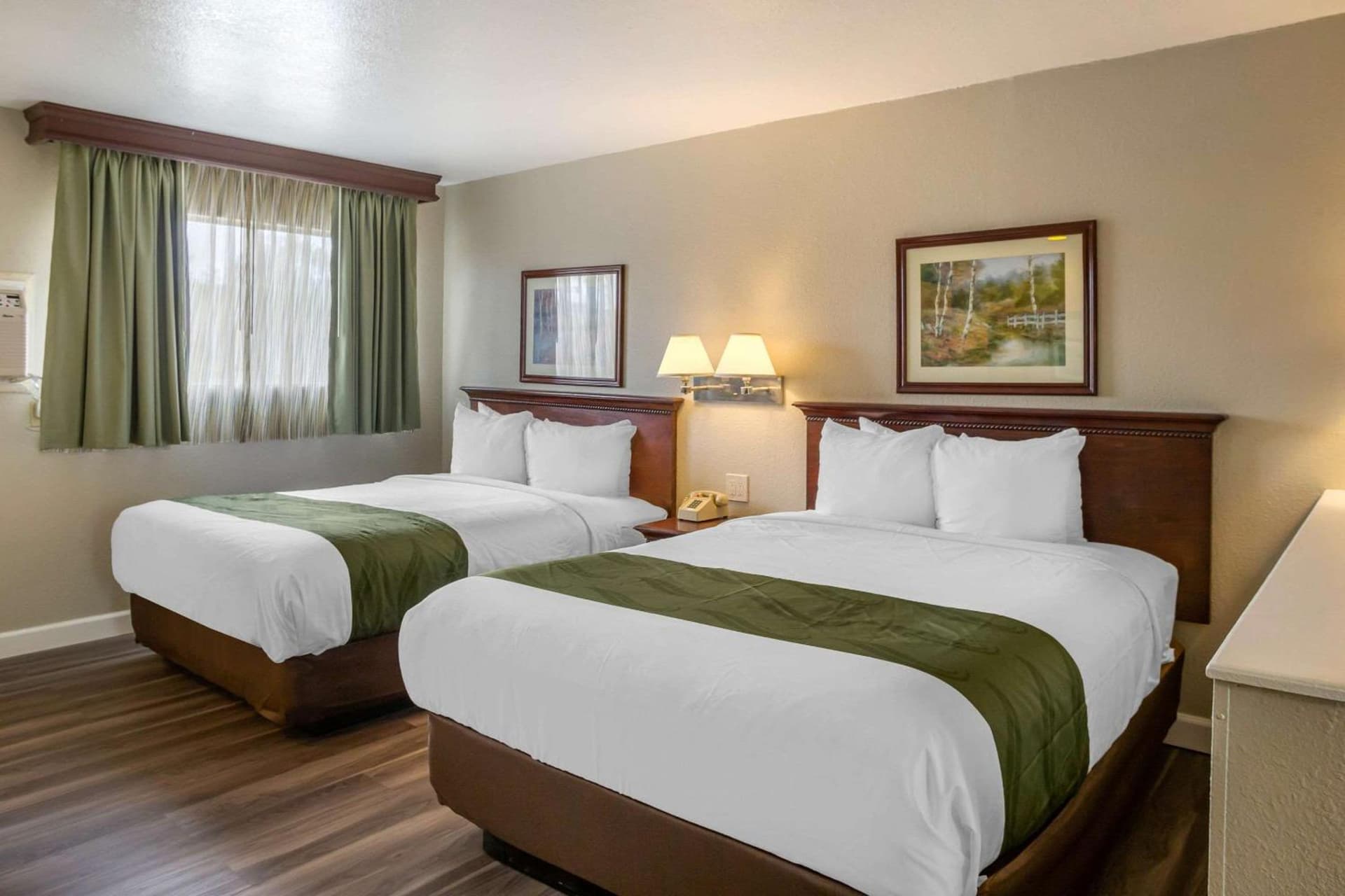 Quality Inn & Suites El Cajon San Diego East interior in El Cajon, CA — gallery photo 2