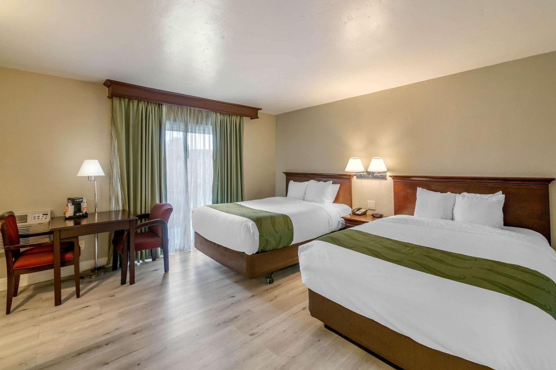 Quality Inn & Suites El Cajon San Diego East gallery photo in El Cajon, CA — image 31