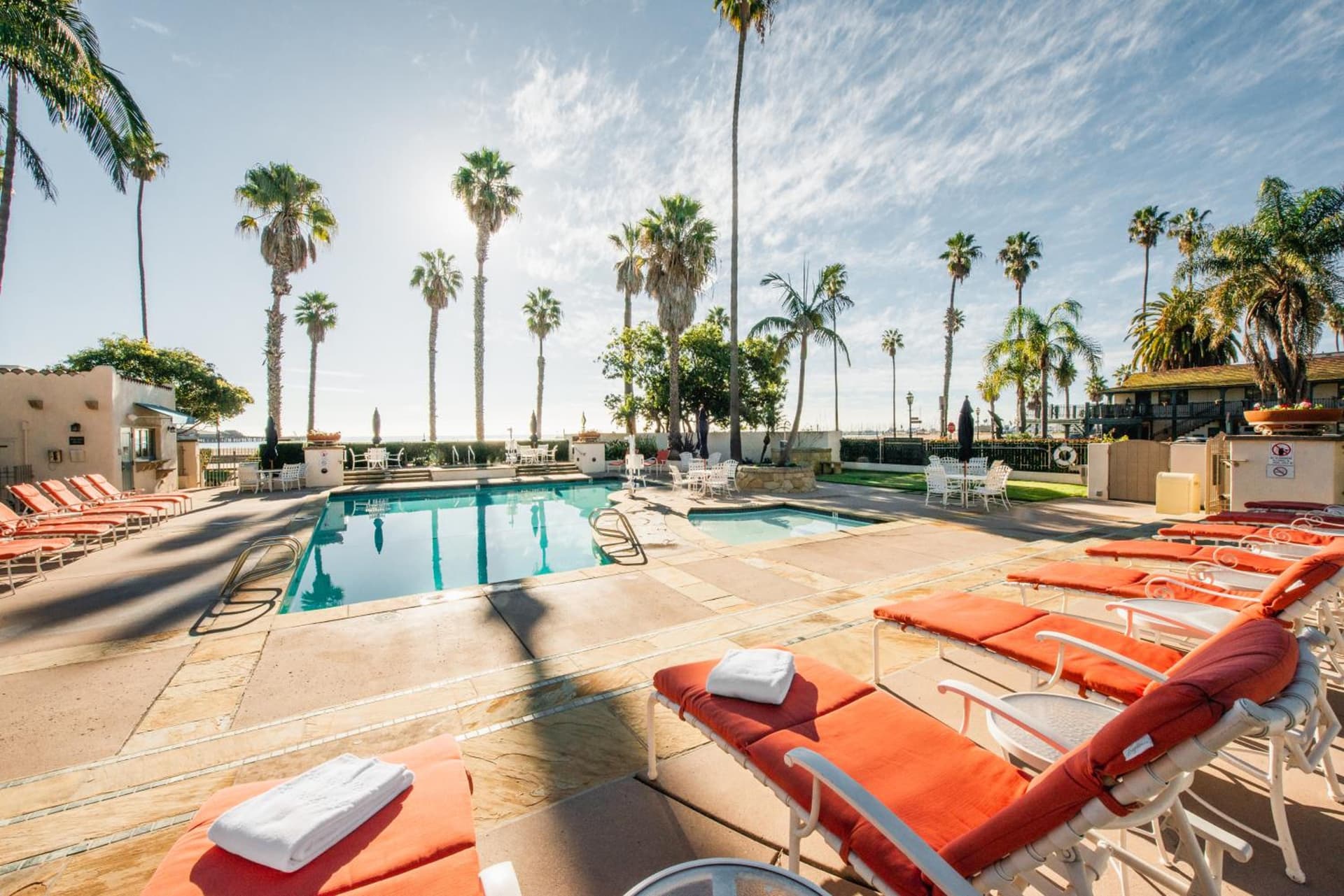 Harbor View Inn interior in Santa Barbara, CA — gallery photo 2