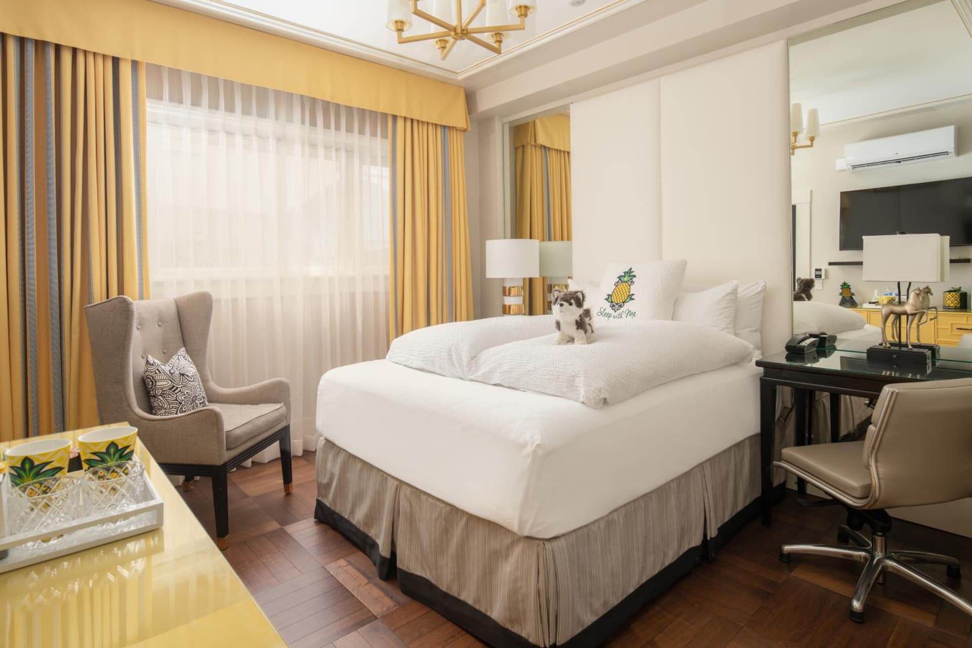Staypineapple, An Elegant Hotel, Union Square gallery photo in San Francisco, CA — image 39