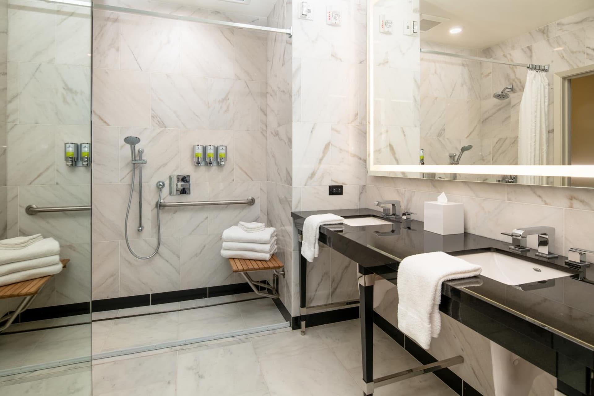 Staypineapple, An Elegant Hotel, Union Square gallery photo in San Francisco, CA — image 28