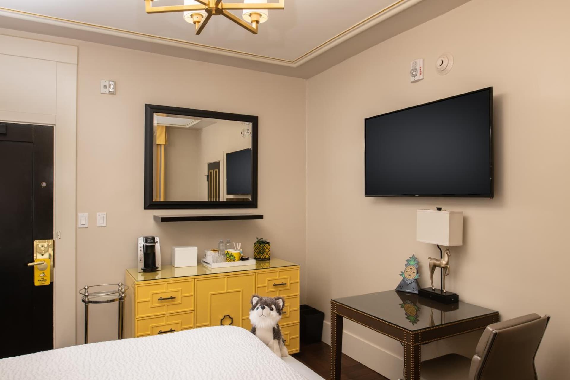 Staypineapple, An Elegant Hotel, Union Square gallery photo in San Francisco, CA — image 22