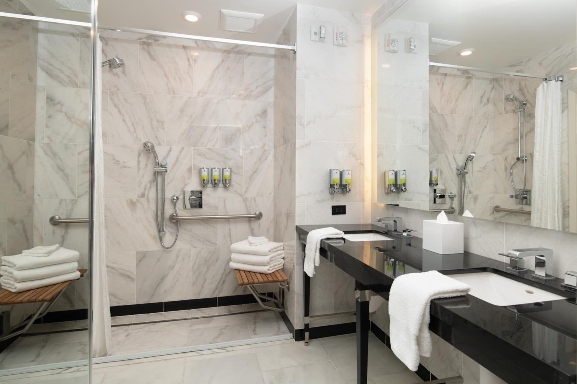 Staypineapple, An Elegant Hotel, Union Square gallery photo in San Francisco, CA — image 9