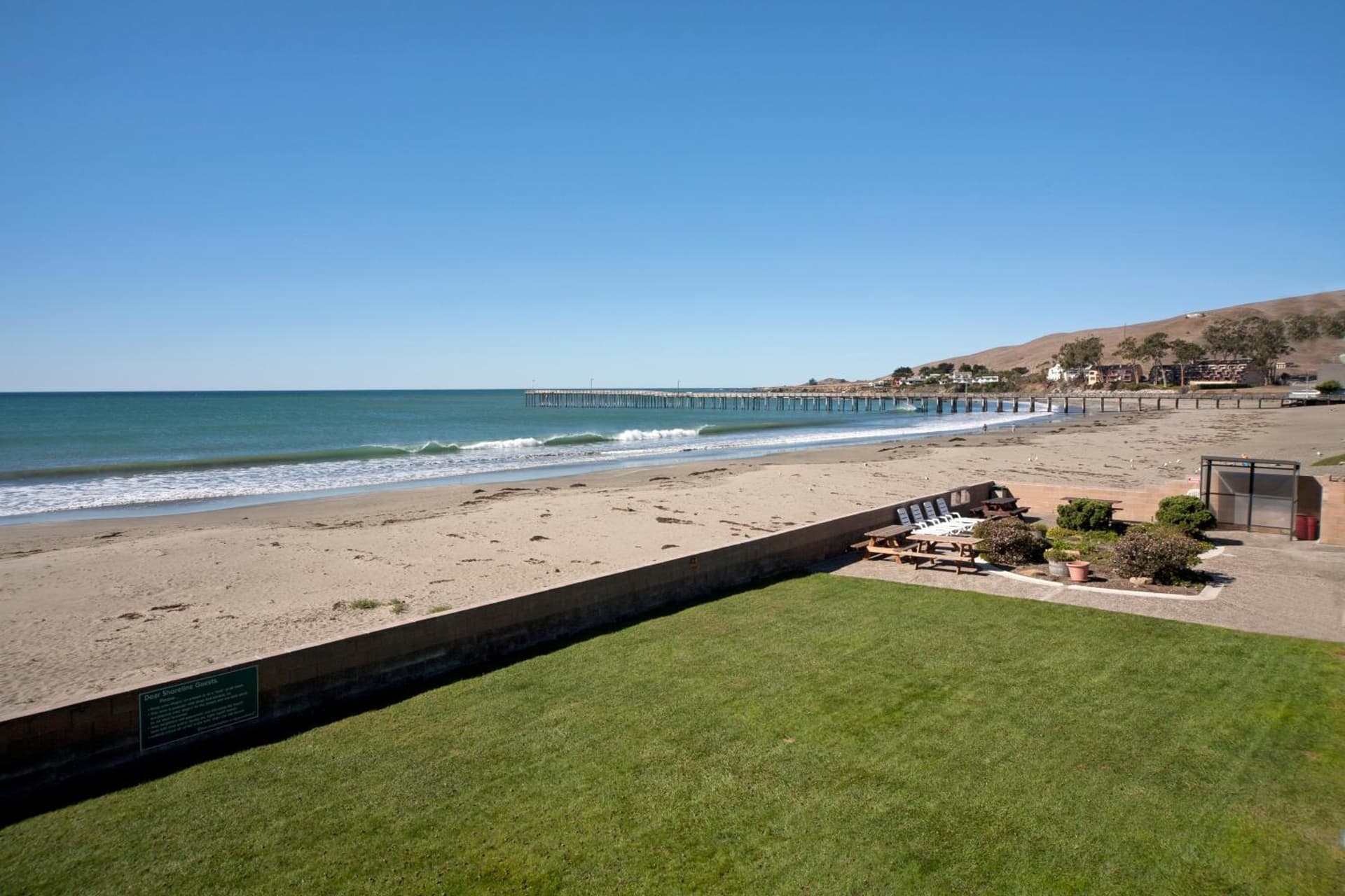 Shoreline Inn...on the beach gallery photo in Cayucos, CA — image 48