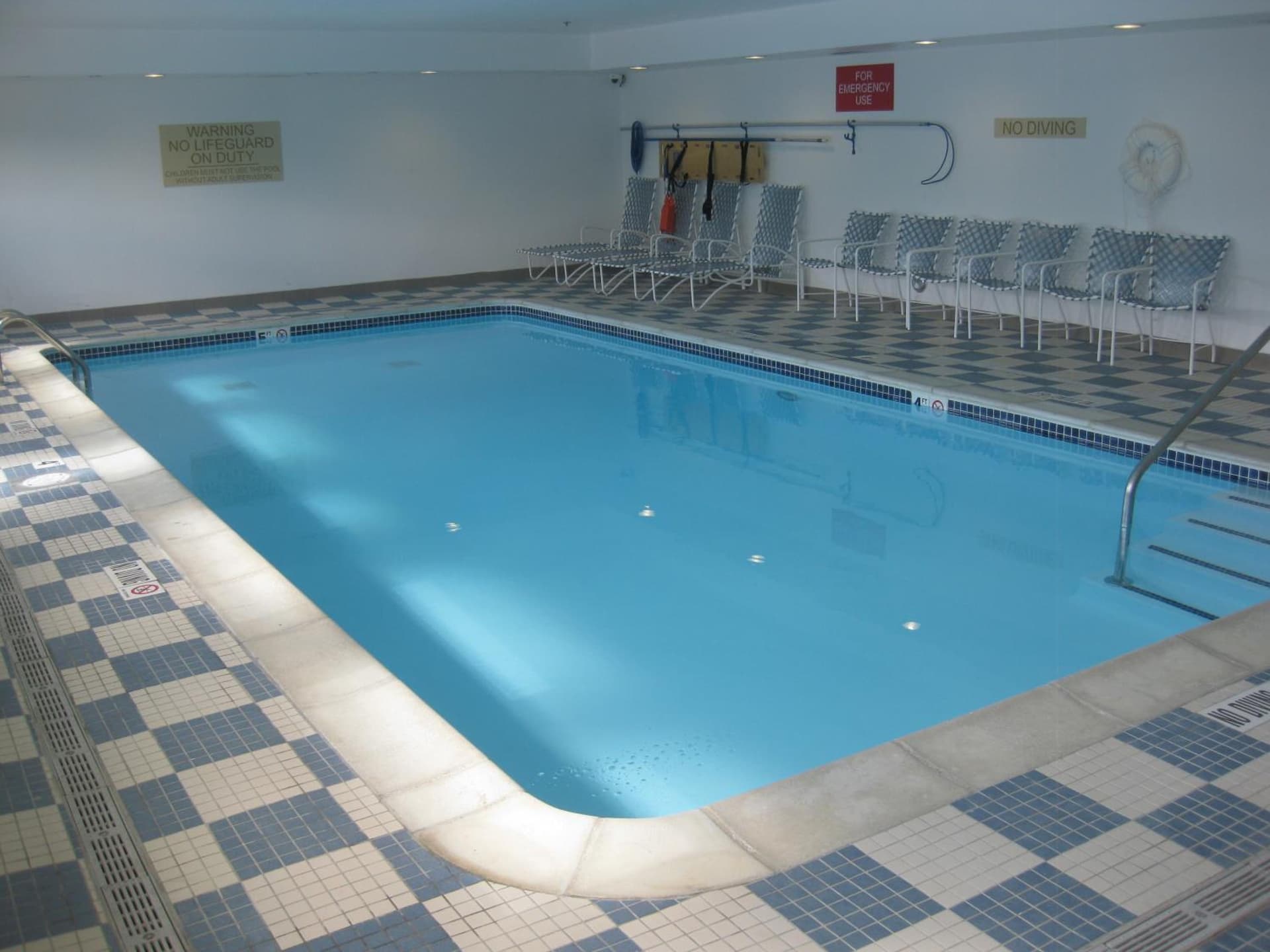 Country Inn & Suites by Radisson, Dearborn, MI gallery photo in Dearborn, MI — image 42