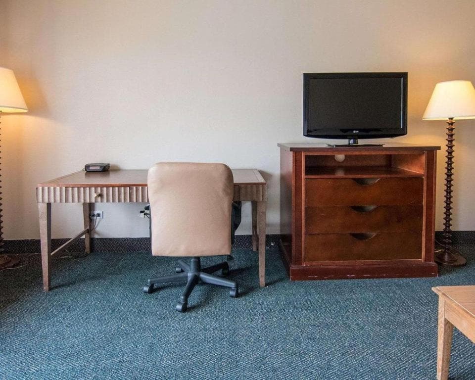 Economy Inn & Suites gallery photo in Shreveport, LA — image 31